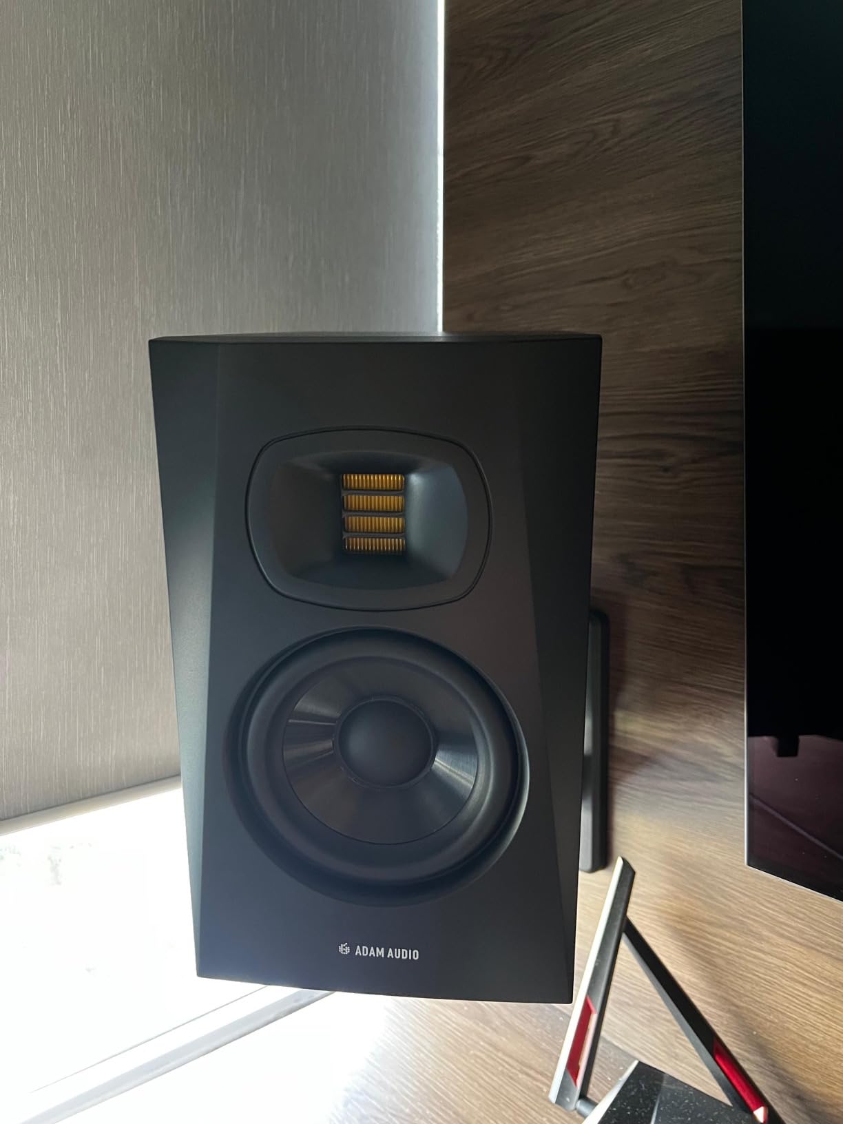 ADAM Audio T5V Studio Monitor for recording, mixing and mastering customer photo 2