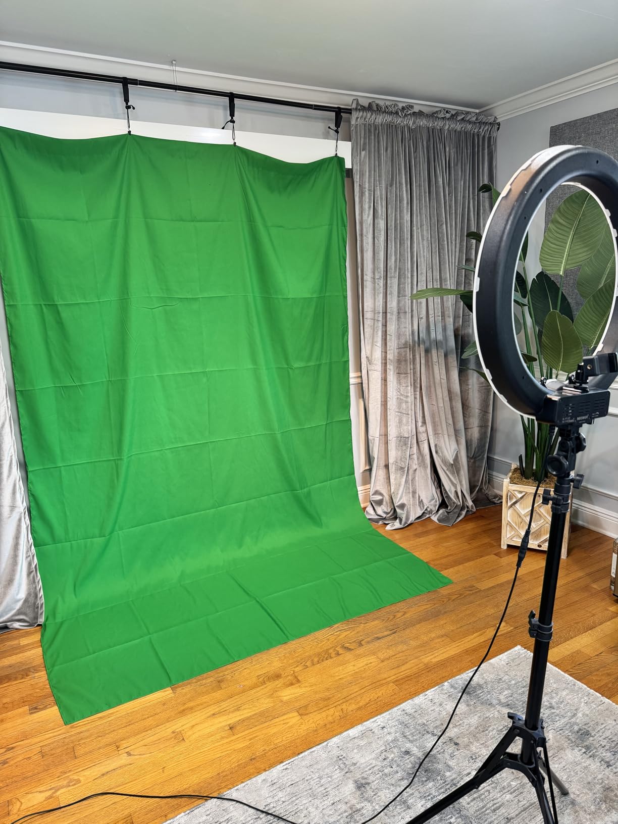EMART Green Screen Backdrop, 6 x 9 Ft Photography Greenscreen Background Sheet Fabric Kit for YouTube Video Streaming Zoom, Small Photo Chromakey Polyester Cloth Curtain with 4 Clips customer photo 1
