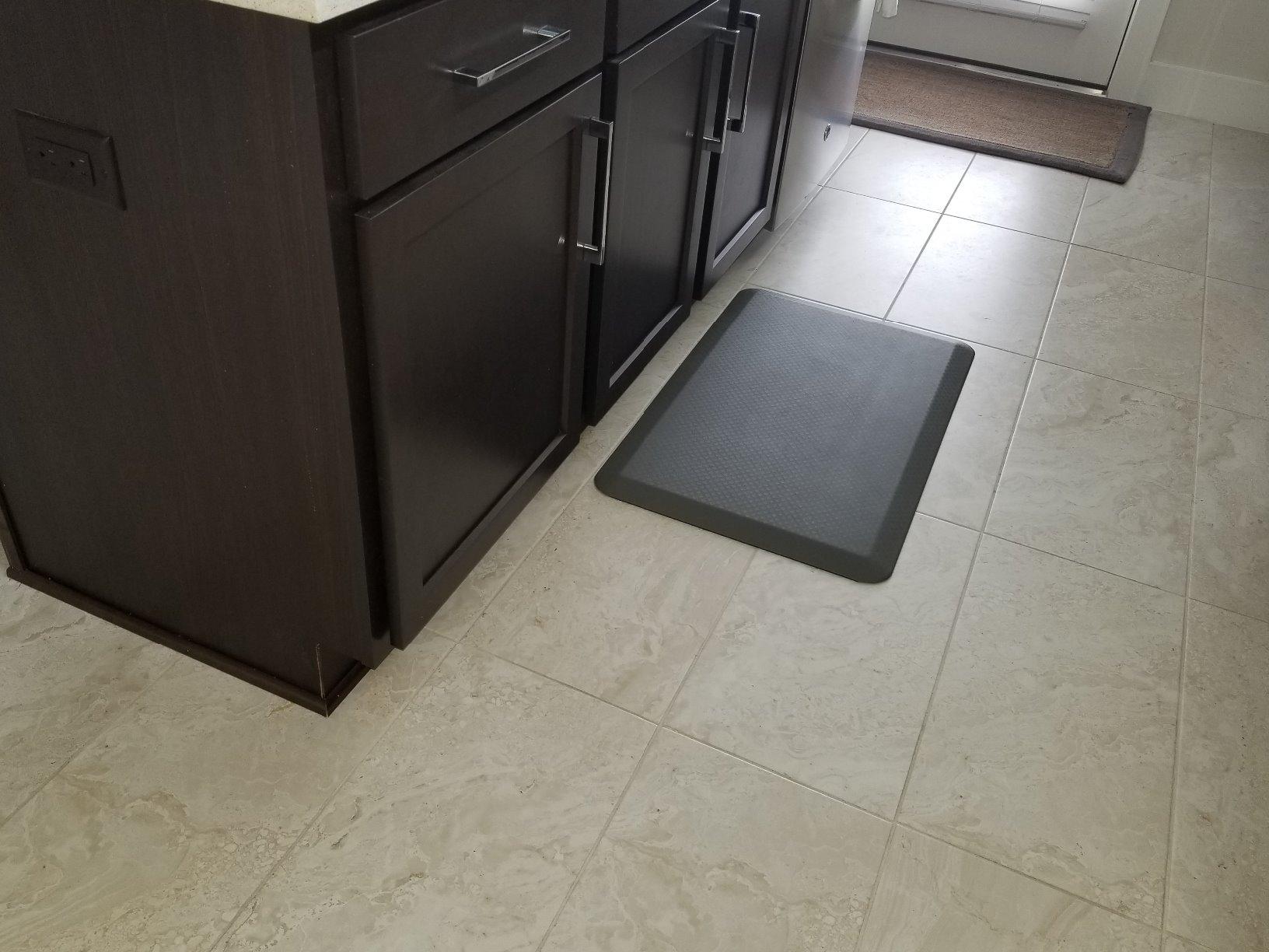 KANGAROO Anti Fatigue Mats for Kitchen Floor, Reduce Foot, Knee, Back Pressure, 3/4 Inch Thick Cushioned Ergonomic Mat, Waterproof Comfort Rug for Under Sink, Standing Desk, Store Floors, 17x24, Black customer photo 1