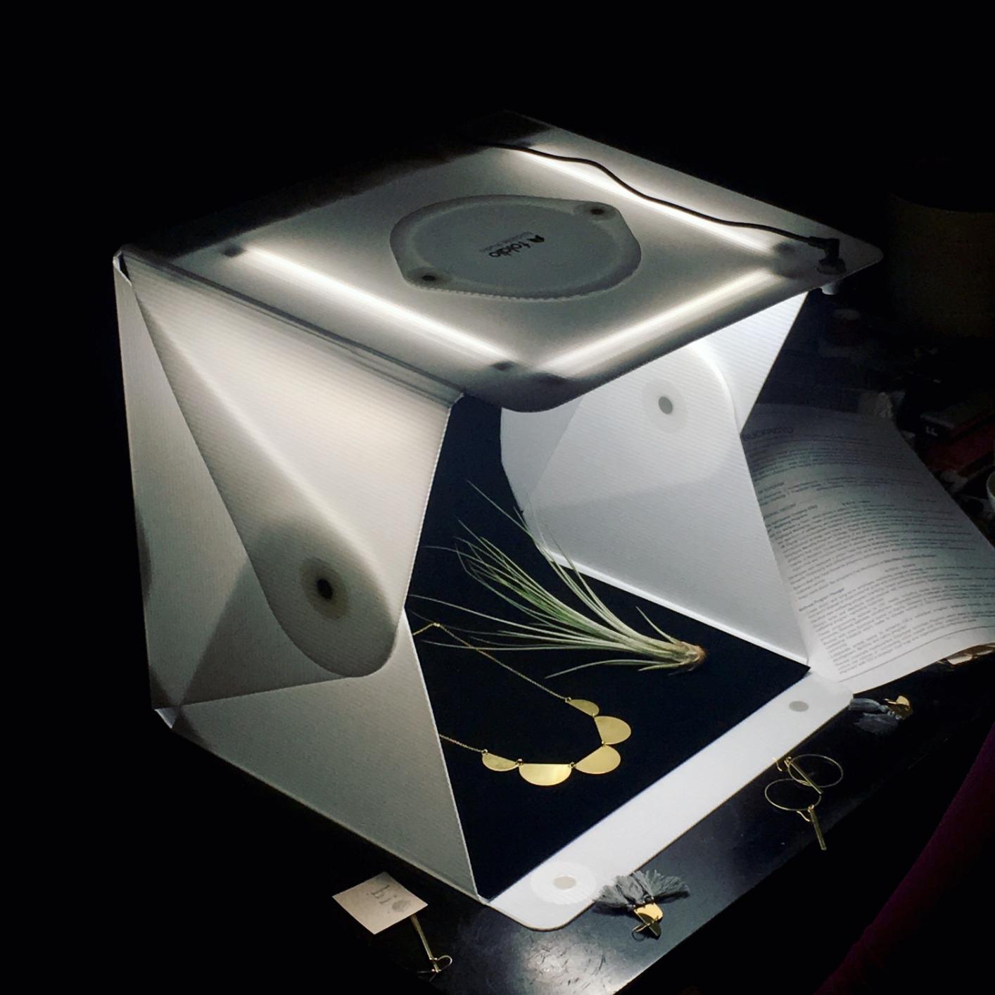 ORANGEMONKIE Foldio2 Plus 15inch Lightbox for Product Photography / 15