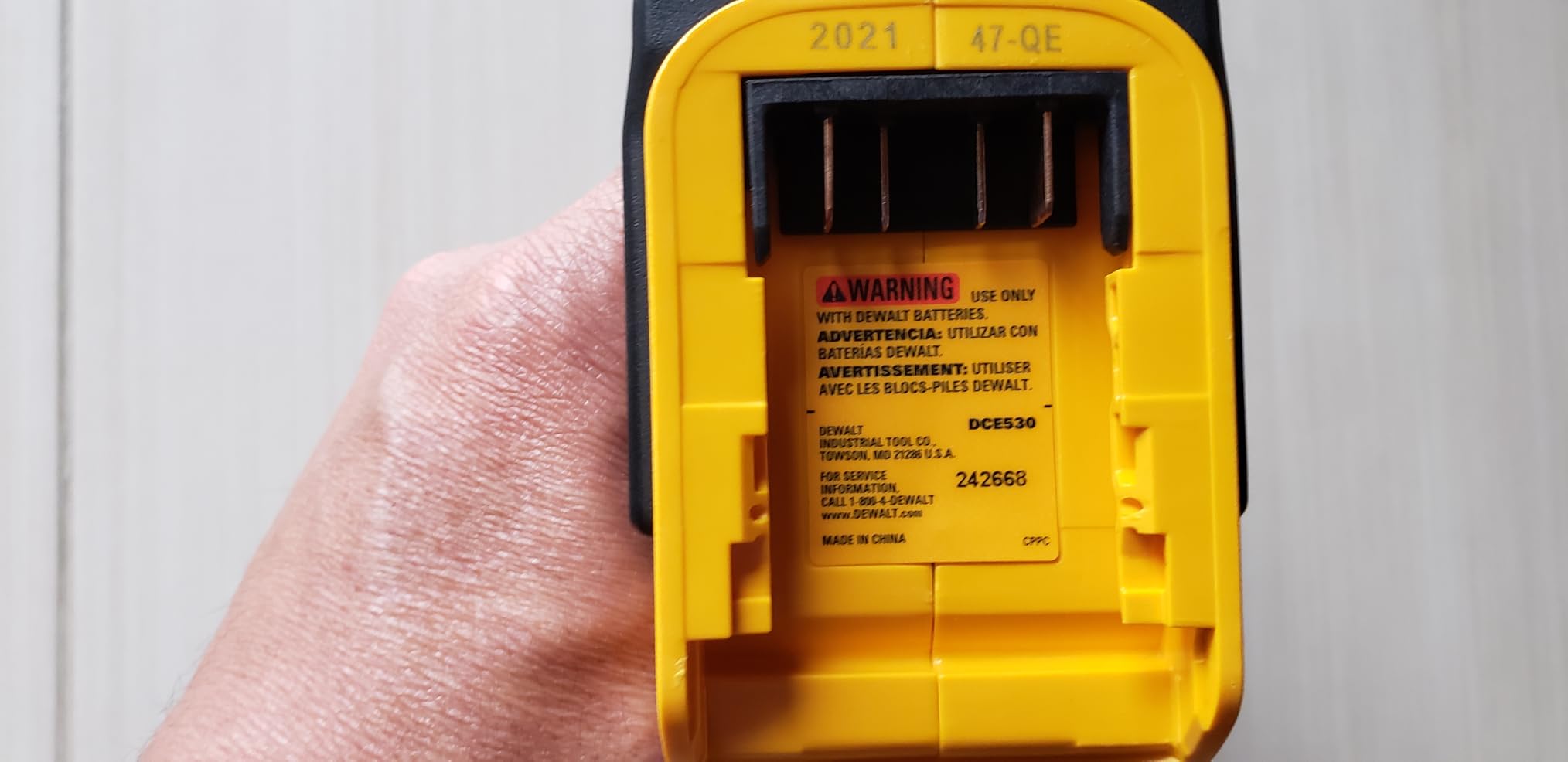 DEWALT 20V MAX Heat Gun, Cordless, Up to 990 Degrees, 42 Minutes of Run Time, LED Light, Heatgun with Flat and Hook Nozzle Attachments,Tool Only (DCE530B) customer photo 2