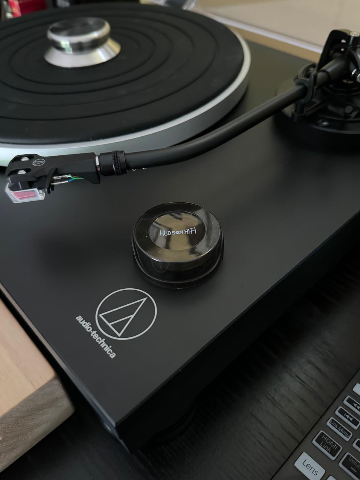Hudson Hi-Fi Stylus Cleaner Gel - Restores Sound Quality - Anti-Static, Zero-Dust Record Player Needle Cleaner - Reusable Gel Bubble - Safe for All Turntable Record Players customer photo 1