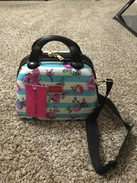 Betsey Johnson Hardside Cosmetic Case - Lightweight Small Size Hardshell Travel Hand Makeup Bag - Adjustable Shoulder Strap customer photo 1