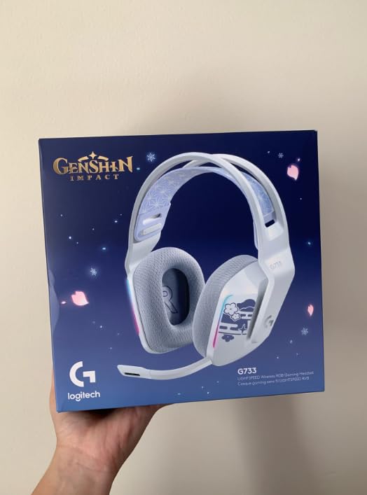 Logitech G733 Lightspeed Wireless Gaming Headset - Black customer photo 1