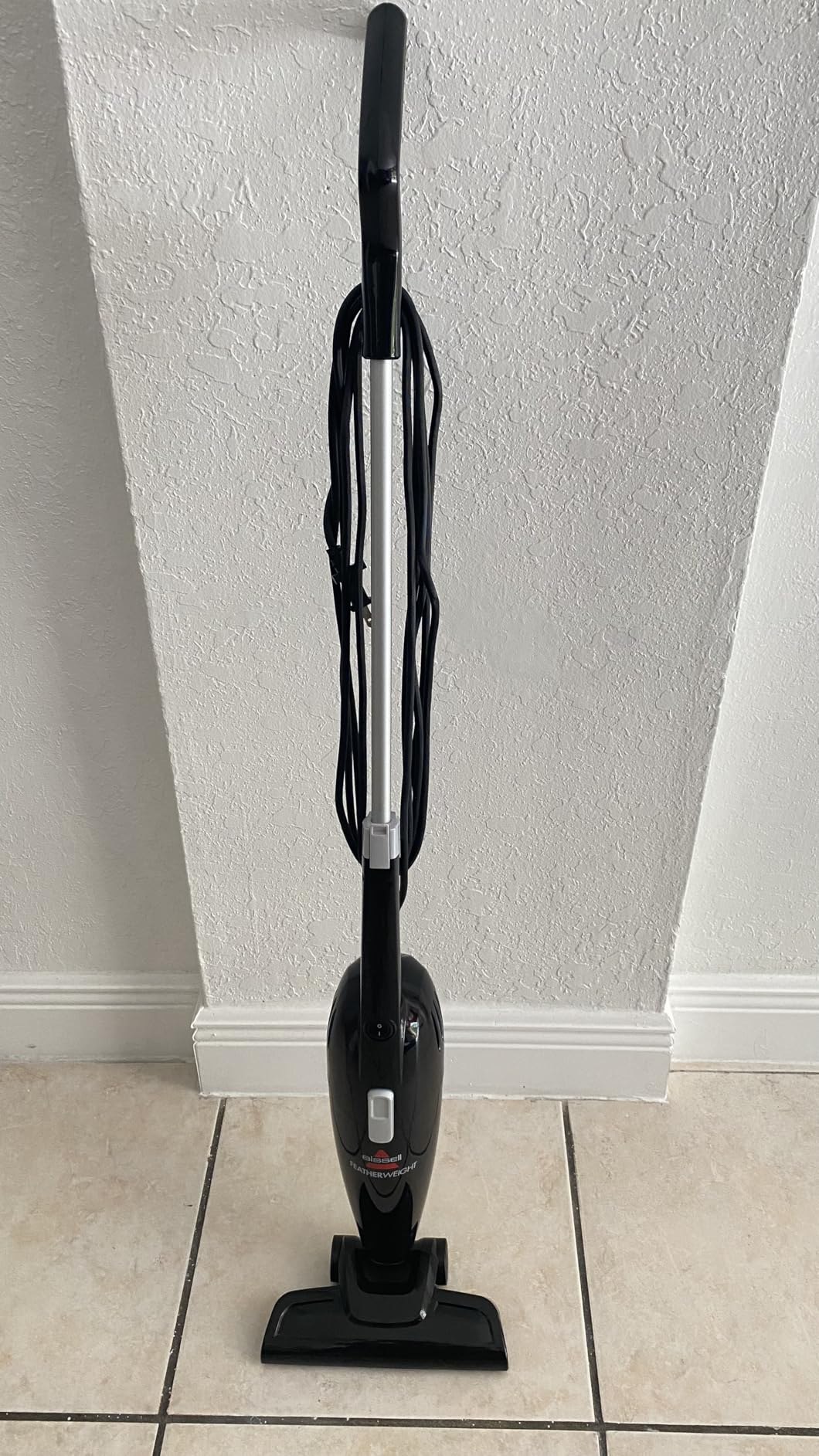 Bissell 2033M Featherweight Stick Lightweight Bagless Vacuum and Electric Broom with Crevice Tool for Hard Floors and Carpets, Black customer photo 2