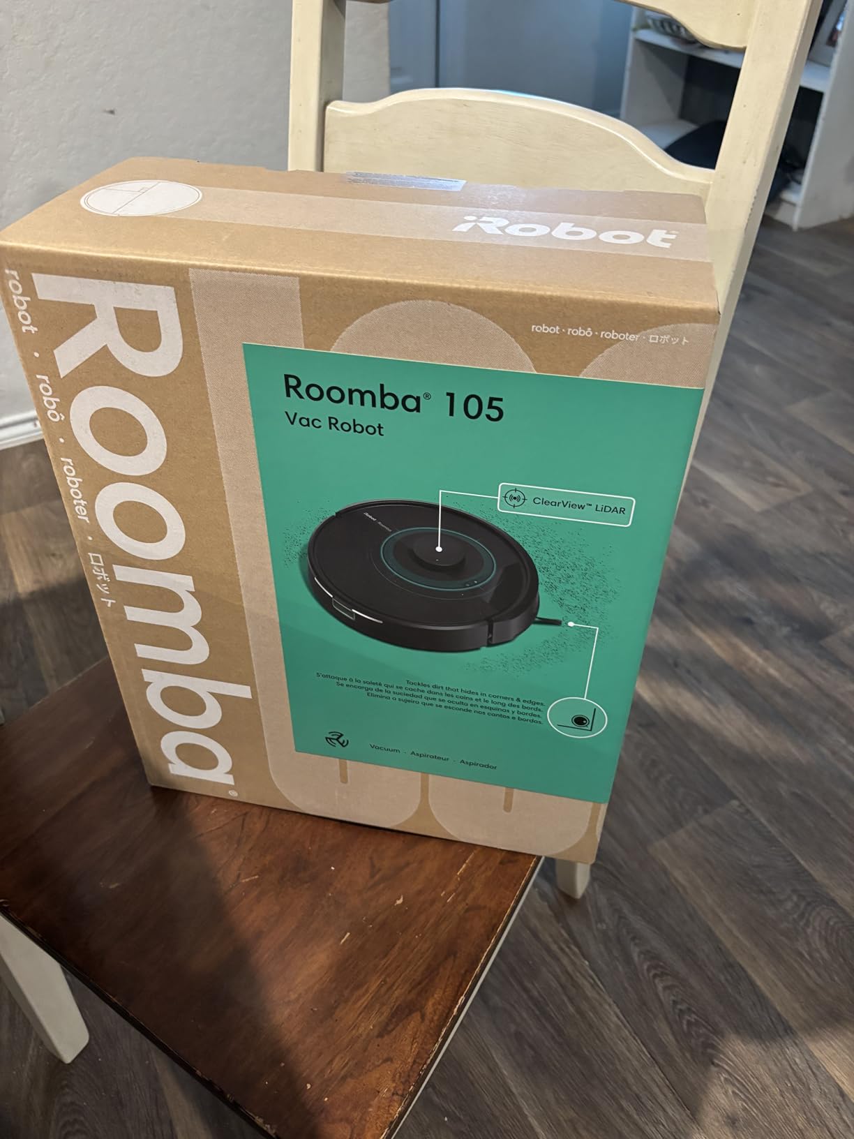 Roomba 692 Robot Vacuum - Wi-Fi Connectivity, Personalized Cleaning Recommendations, Works with Alexa, Good for Pet Hair, Carpets, Hard Floors, Self-Charging customer photo 2