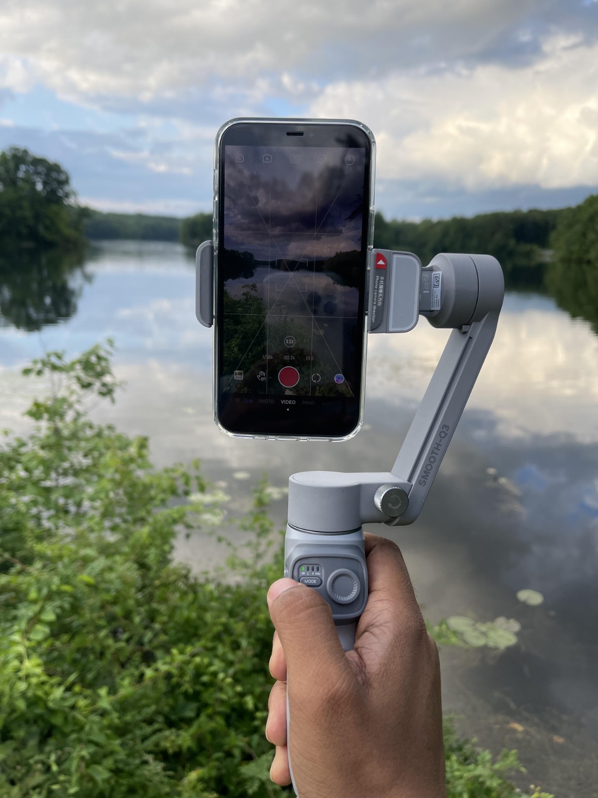 Zhiyun Smooth Q3, 3-Axis Gimbal Stabilizer for Smartphone with Fill Light and Tripod, Auto Inception Dolly-Zoom Time-Lapse, Portable and Foldable, Gesture Control, Android and iPhone Gimbal customer photo 2
