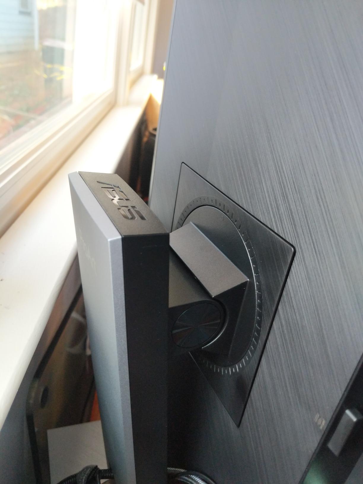 ASUS ProArt 24