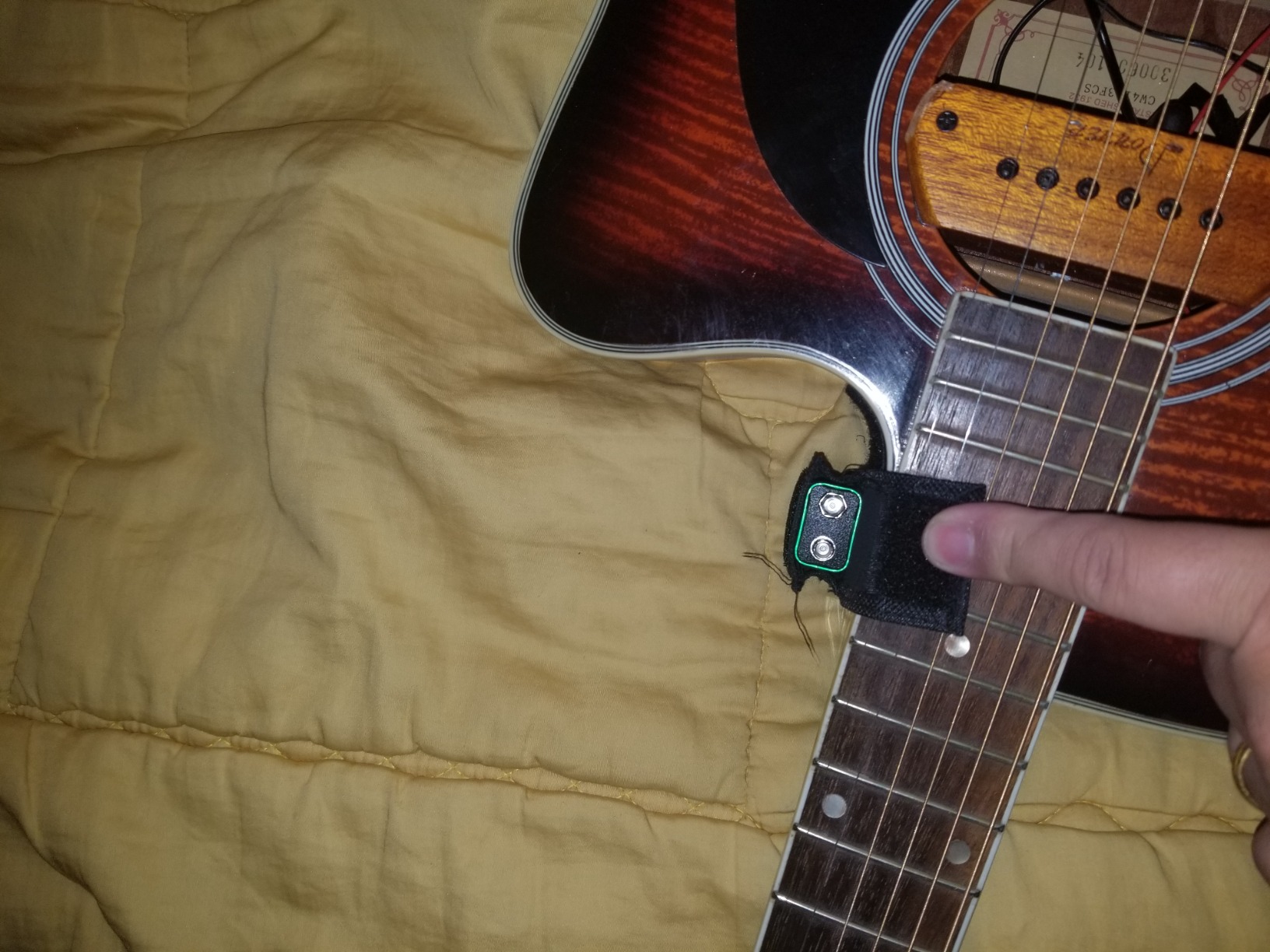 Donner Acoustic Guitar Pickup, Guitar Pickups Active Mahogany Soundhole Pickup with Mic Adjustable Heads Humbucker customer photo 2