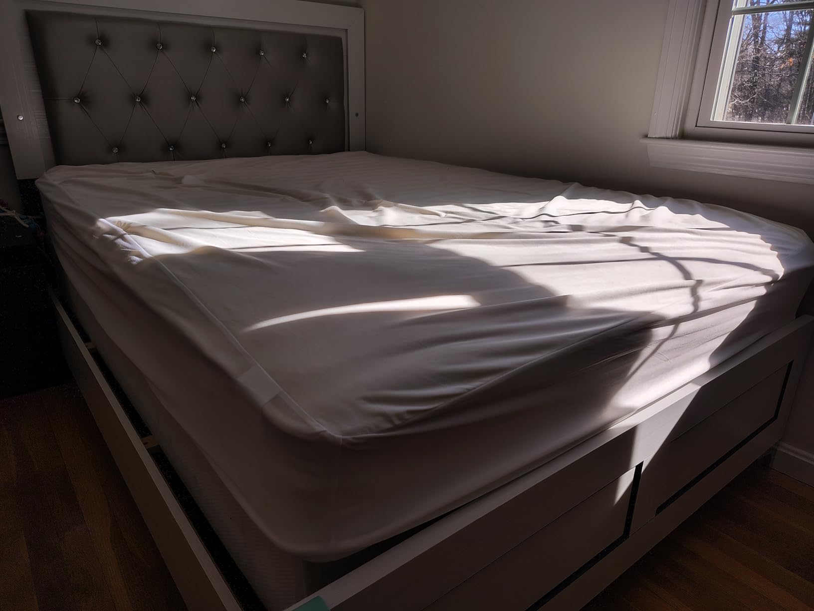 Vesgantti Queen Mattress 12 Inch, Fiberglass-Free | Cool Sleep Hybrid Mattress in a Box - Memory Foam & Pocket Springs, Ergonomic Design, Pressure Relief, Medium Firm Feel customer photo 2