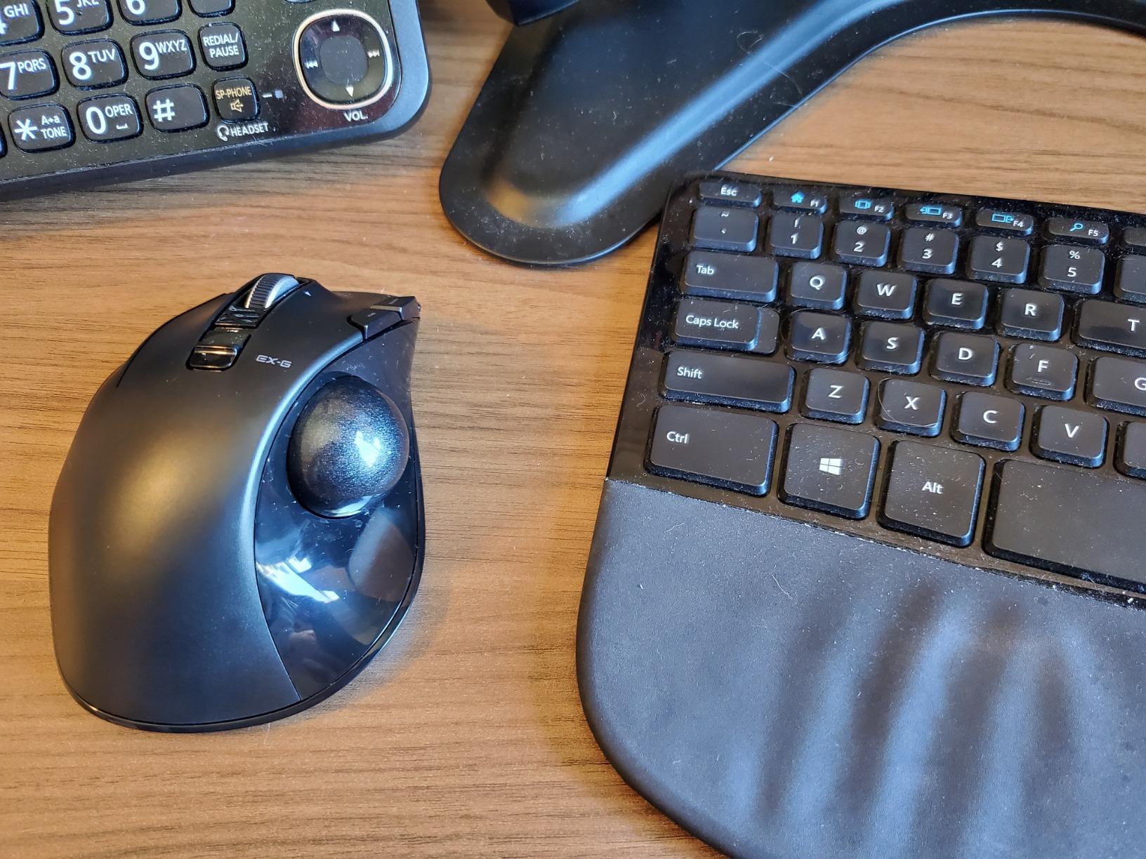 ELECOM EX-G Left Handed Trackball Mouse, 2.4 GHz USB Wireless, Ergonomic, Thumb Control, Tracking Roller Ball, 6 Programmable Buttons, Tilt Scroll customer photo 2