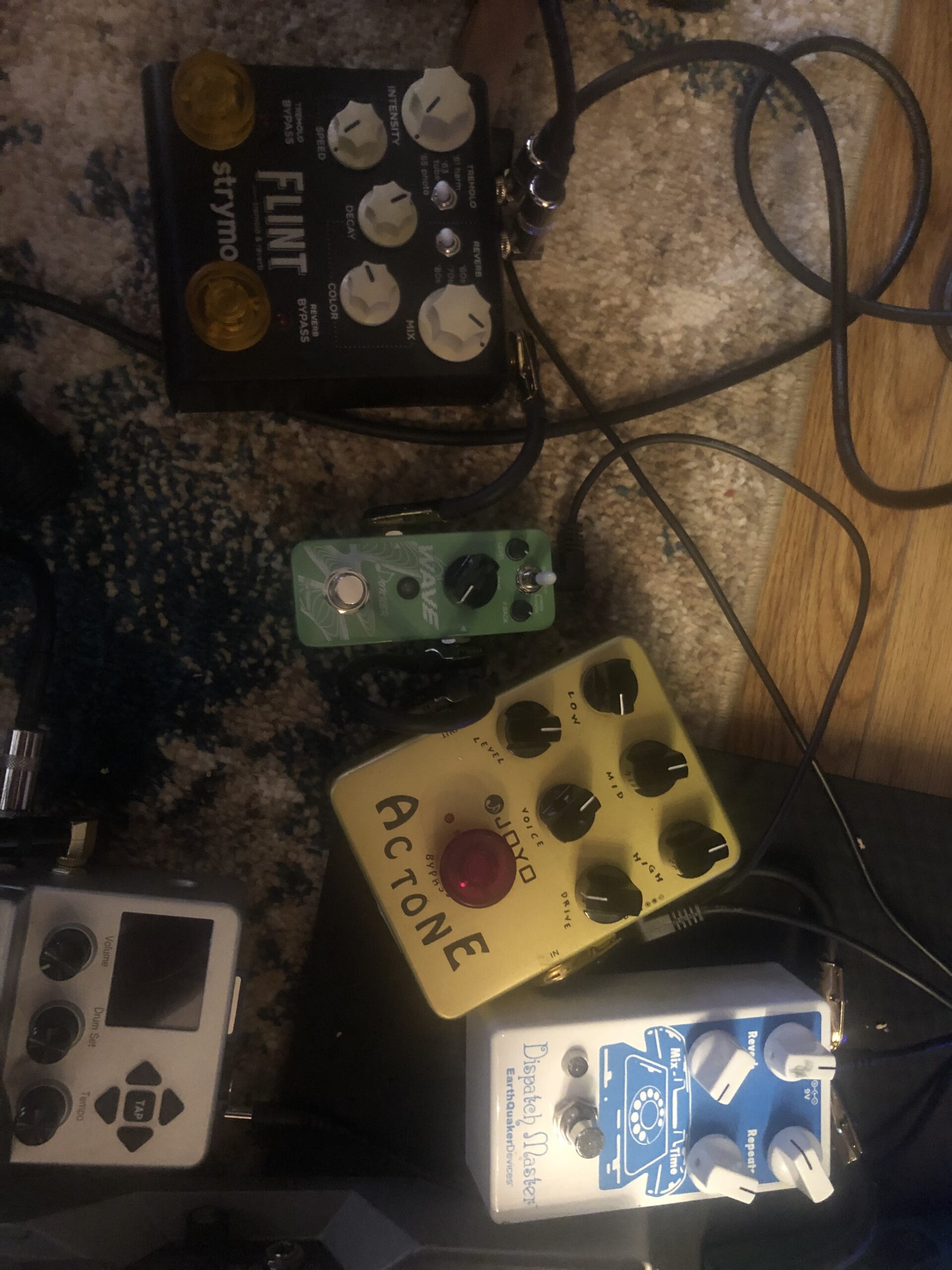 Donner Wave Delay Pedal for Electric Guitar, Digital & Analog Warm Delay 2 Modes Guitar Effect Pedal for Pedalboards True Bypass customer photo 1