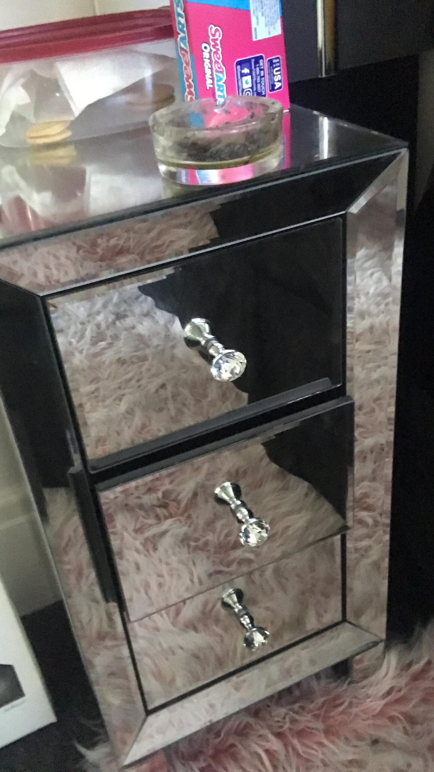 VINGLI Mirrored Nightstand with 3-Drawers Silver Side End Table Mirrored Furniture for Small Space, Bedroom, Living Room customer photo 1