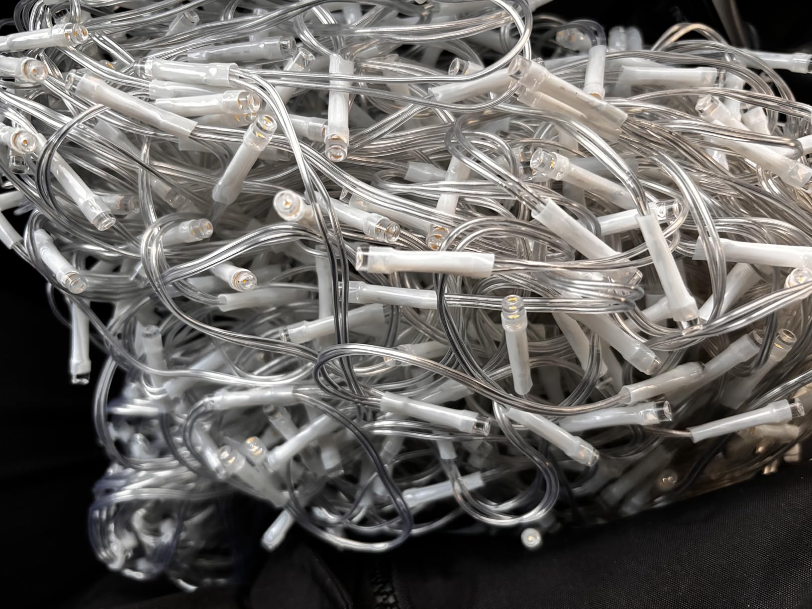 Warm White Christmas Lights Outdoor, 66ft 640 LED Icicle Lights for Outside House with Connectable Clear Wire 8 Modes Timer, Plug in Waterproof for Eaves Yard Party Indoor Holiday Decoration customer photo 2