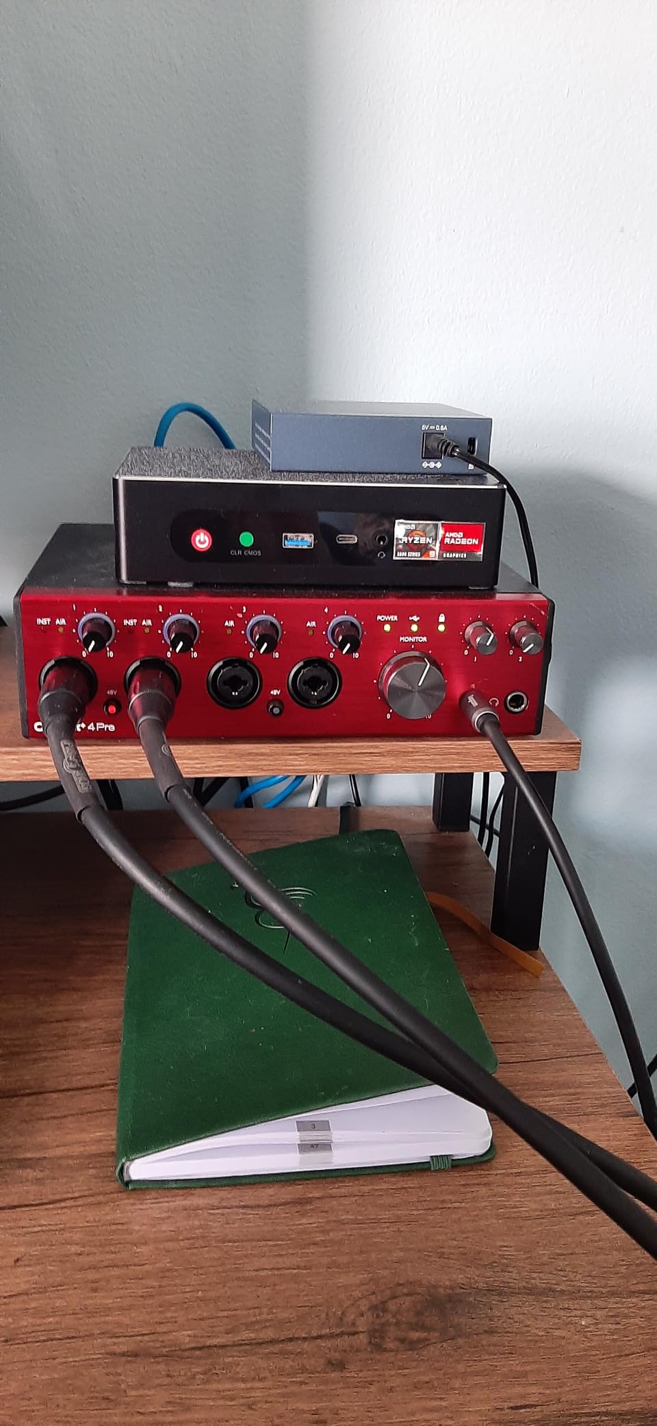 Focusrite Clarett+ 4Pre USB Studio-Grade Audio Interface for Music Makers - Four Low-Noise, Low-Distortion Mic Preamps customer photo 1
