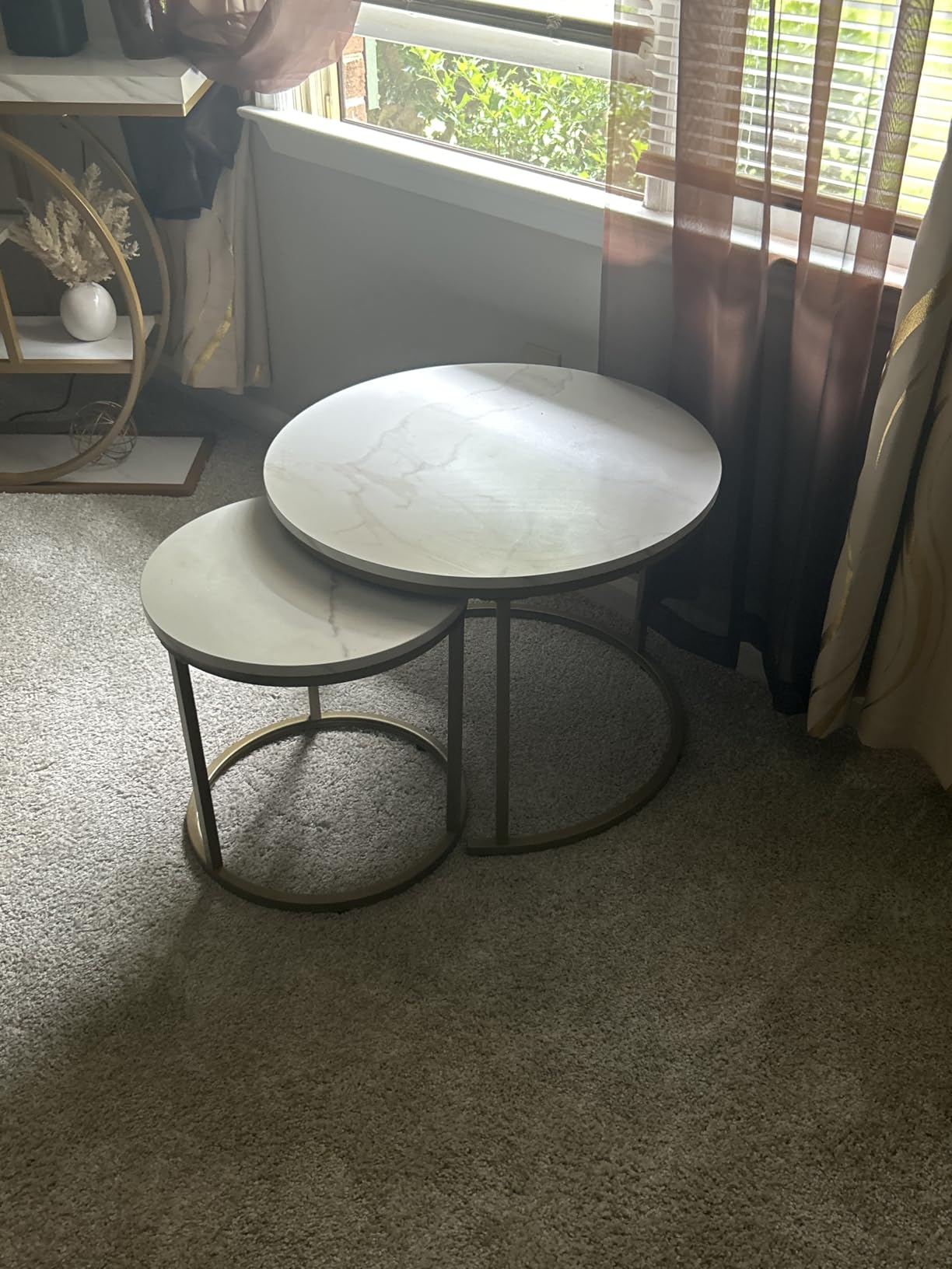 aboxoo Coffee Table Nesting White Set of 2 Side Set Golden Frame Circular Round and Marble Pattern Wooden Tables, Living Room Bedroom Apartment Modern Industrial Simple Nightstand customer photo 1