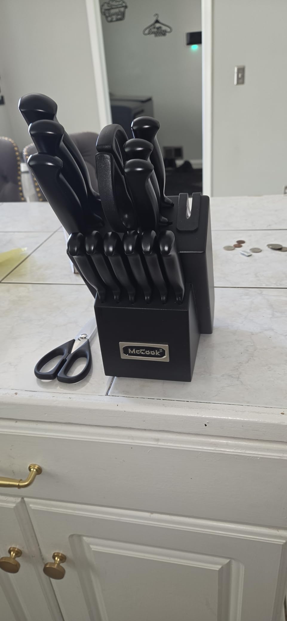 McCook Knife Set Kitchen Steel Knife Block Set w Built-in Sharpener | German Forged Stainless Steel, 15 PC, Razor Sharp, Non-Stick & Anti-Rust, Ergonomic Handle, Full Tang, Gift Box customer photo 2