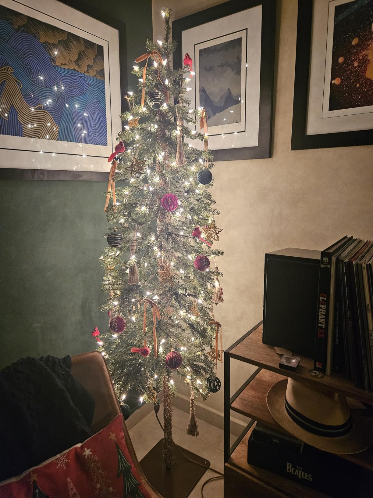 Puleo International Pre-Lit 6' Alpine Artificial Christmas Tree with 200 Lights, Green customer photo 1
