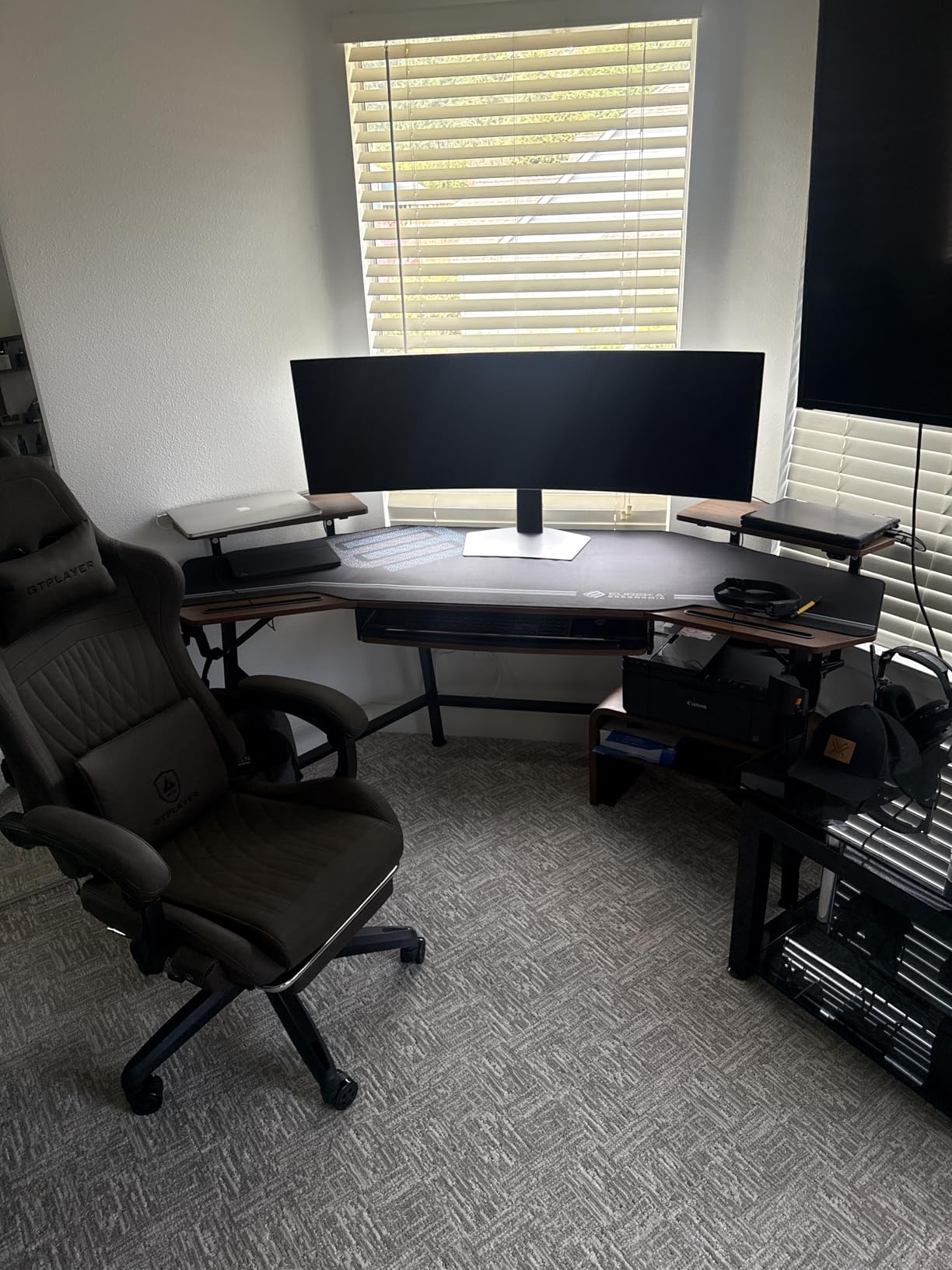 EUREKA ERGONOMIC Gaming Desk Wing Shaped Keyboard Tray 72 Inch Black | LED monitor stand with dual headphone hooks and cup holder, built for gaming, streaming, and studio setups customer photo 2