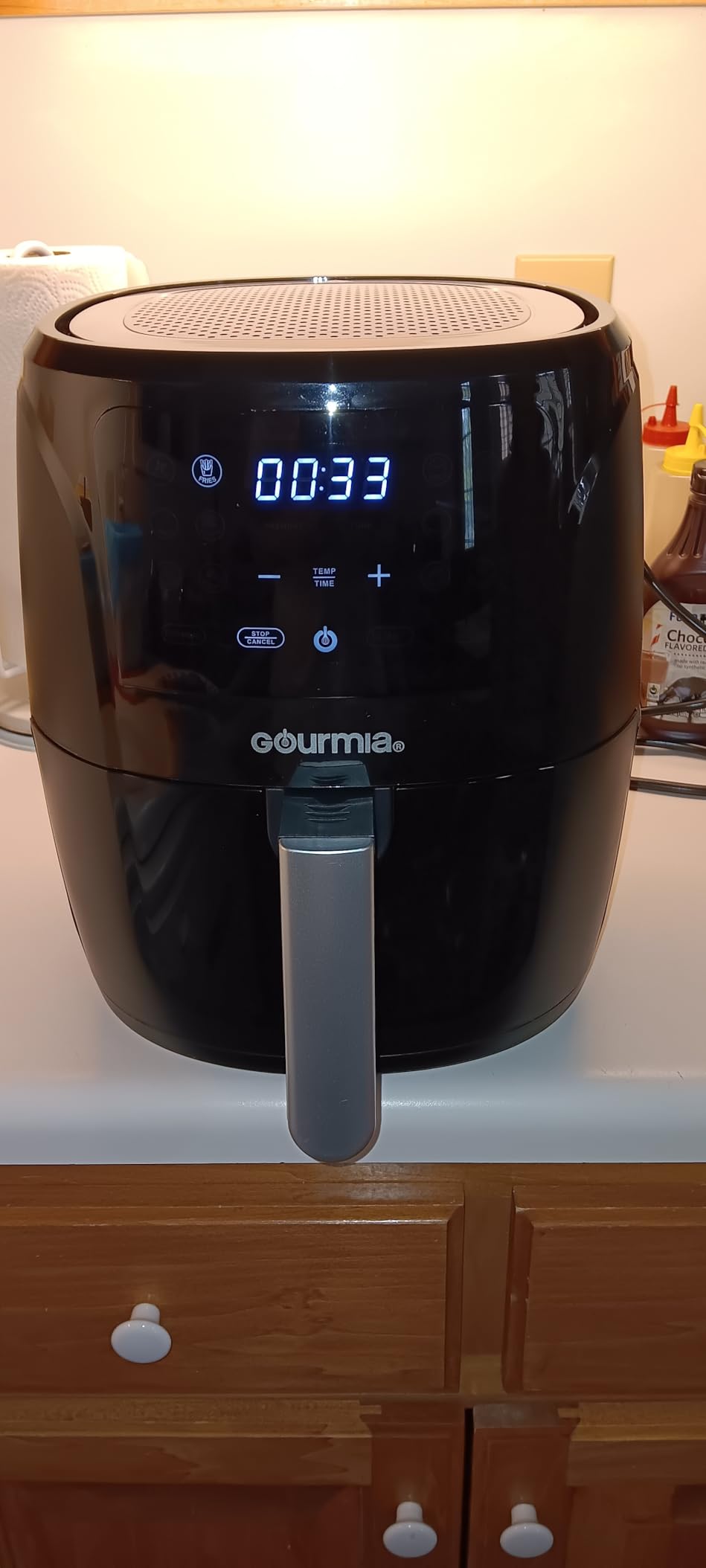 Gourmia Air Fryer - 6 Qt Large Capacity, FryForce 360, Digital Display with 12 Presets, Roast, Bake, Broil, Dehydrate, Dishwasher Safe Accessories, Black customer photo 2