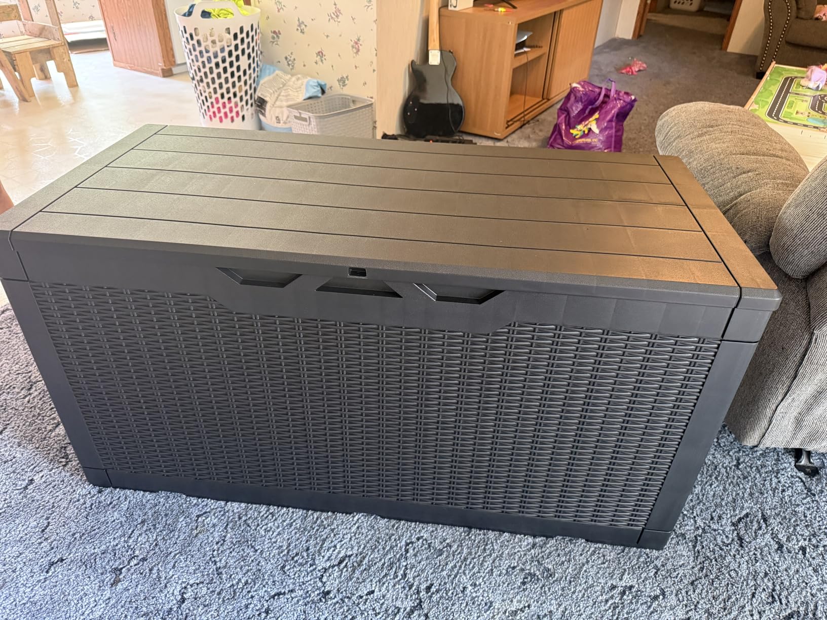 Devoko 100 Gallon Waterproof Resin Deck Box, Large Outdoor Storage Box | Indoor Outdoor Lockable Storage Container for Patio Furniture Cushions, Garden Tools & Pool Supplies customer photo 2