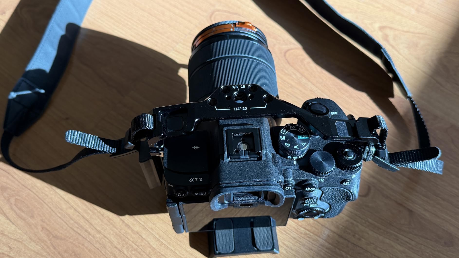 SmallRig HawkLock Quick Release Full Cage for Sony Alpha 7R V/Alpha 7 IV/Alpha 7S III/Alpha 1 / Alpha 7R IV/Alpha 7 V, Built-in Quick Release Plate for Arca, Cold Shoes (Upgraded Version) customer photo 2