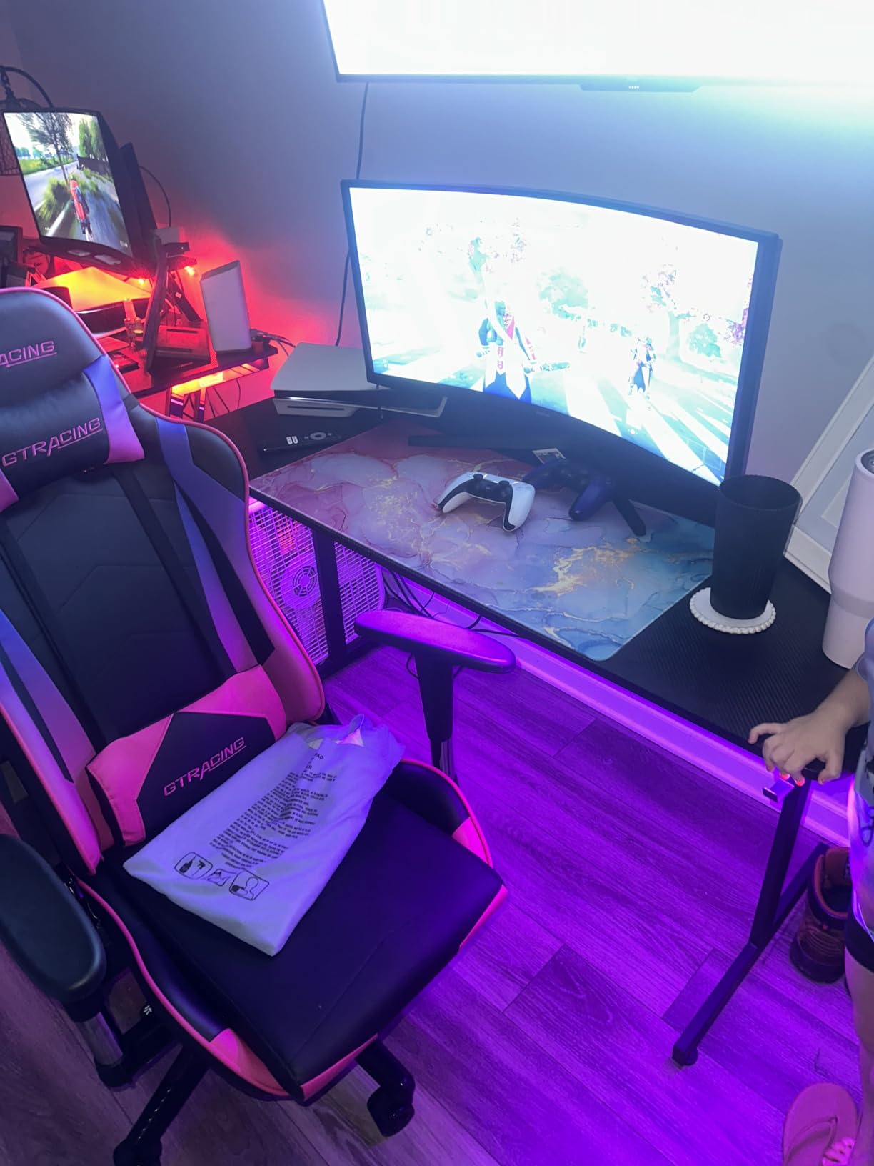 GTRACING Gaming Chair Racing Office Computer Ergonomic Video Game Chair Backrest and Seat Height Adjustable Swivel Recliner with Headrest and Lumbar Pillow Esports Chair (Red) customer photo 1
