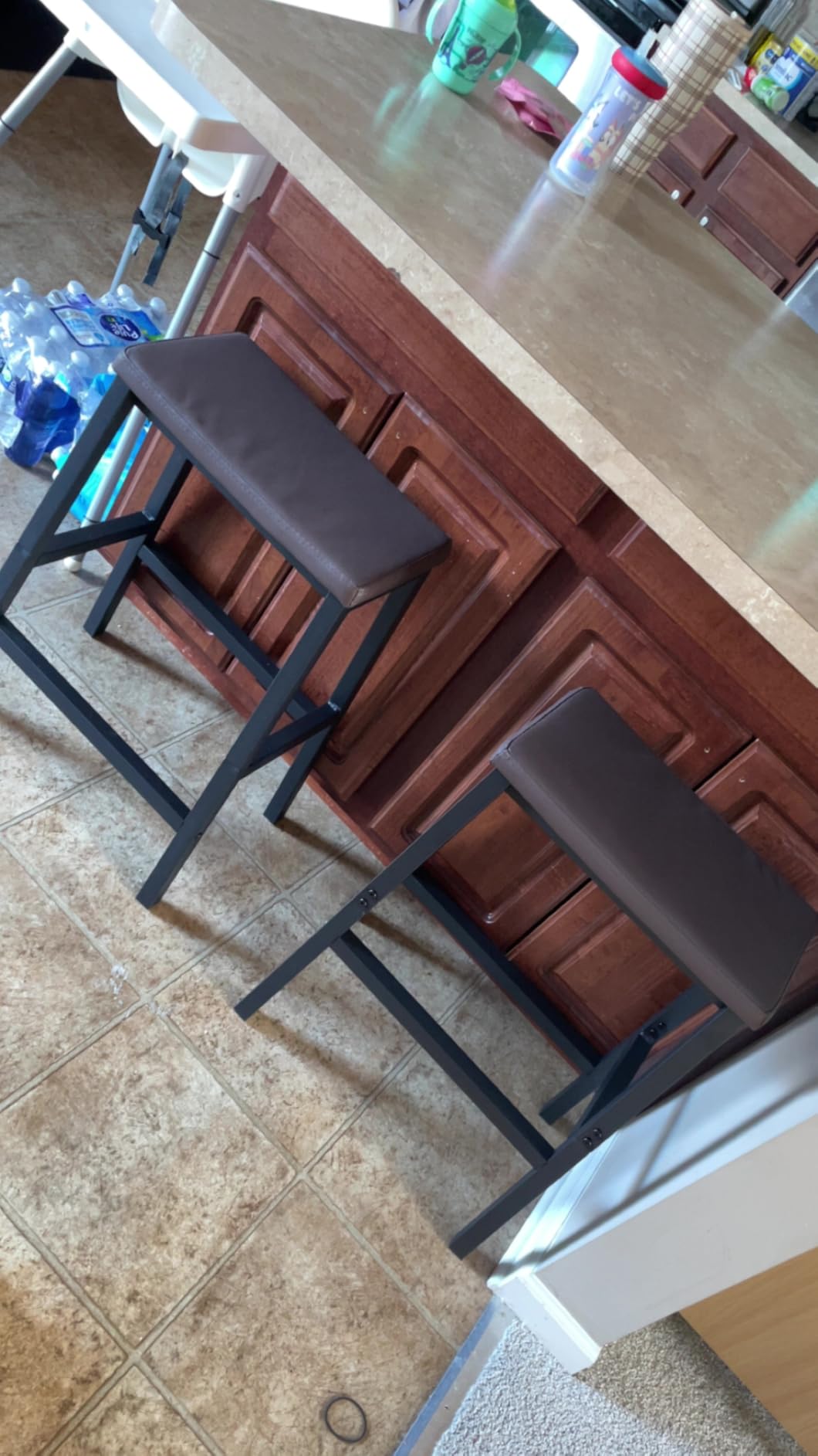HOOBRO Bar Stools, Set of 2 Bar Chairs, Counter Height Bar Stools, 24 Inch Barstools for Kitchen Counter, PU Upholstered Kitchen Stools, for Kitchen, Bar, Dining Room, Black customer photo 2