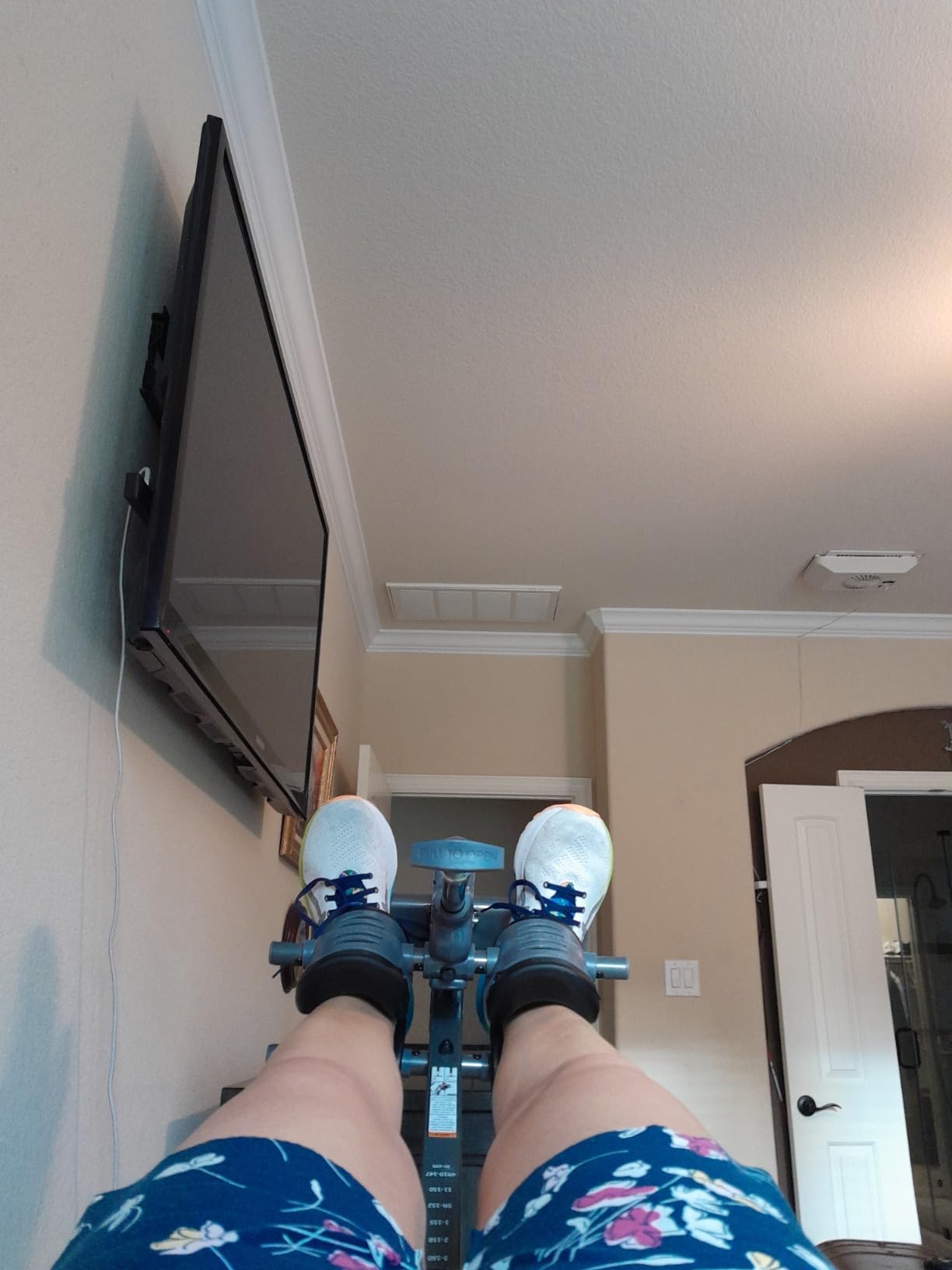 Innova ITM6000 Advanced Heat and Massage Therapeutic Inversion Table customer photo 1