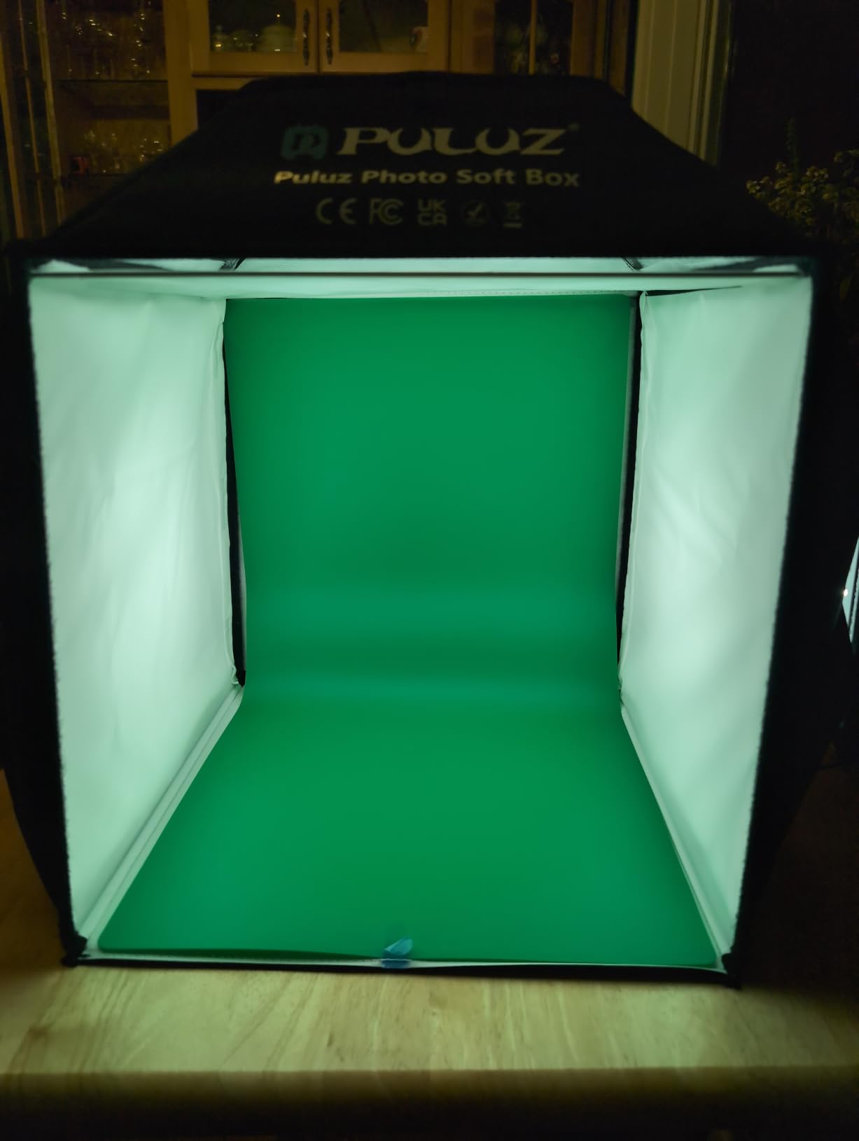 PULUZ Upgraded 16x16 inch Photo Light Box, 480 LEDs Photo Studio Tent Soft Box, CRI 95+ Dimmable Shooting Box with 4 Backdrops for Product Photography customer photo 2