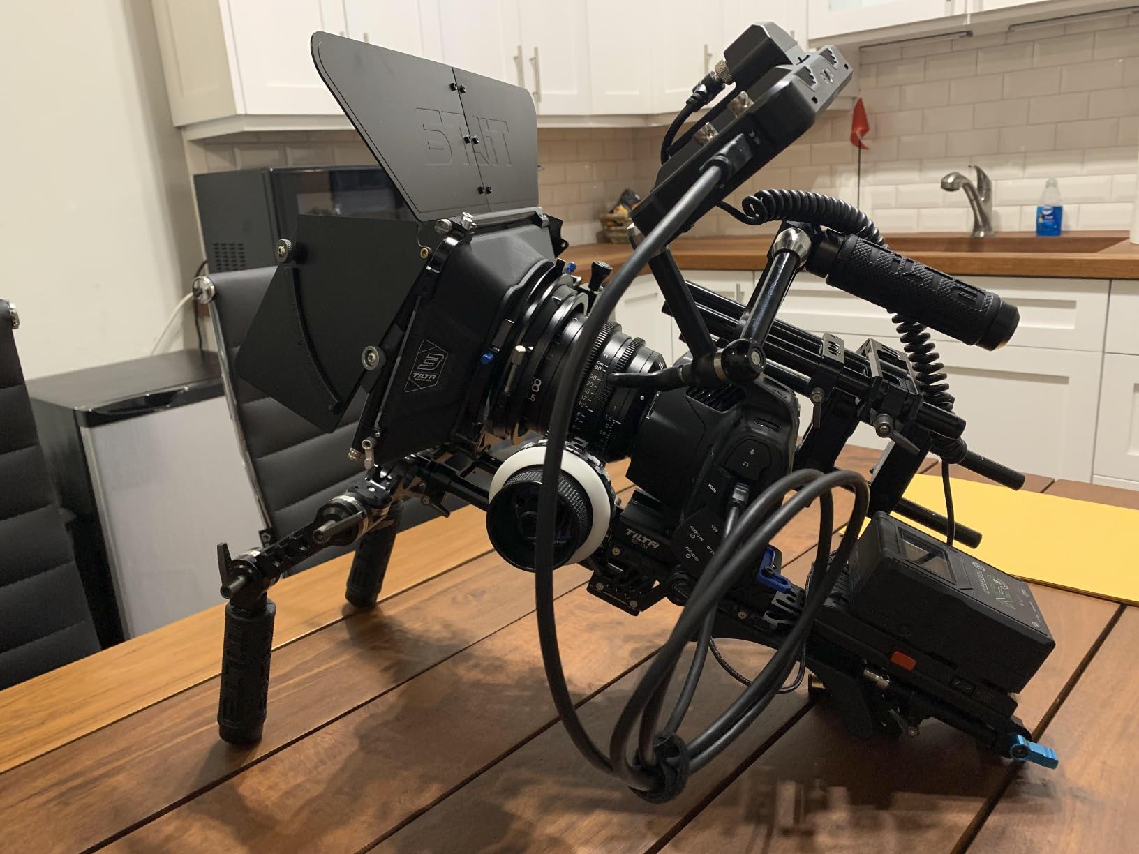 Tilta Lightweight Shoulder Rig | Foldable | Aviation Grade Aluminum Alloy | Dual Quick Release | 15mm Rod Mount/NATO Rail Adapter | TA-LSR-B customer photo 1