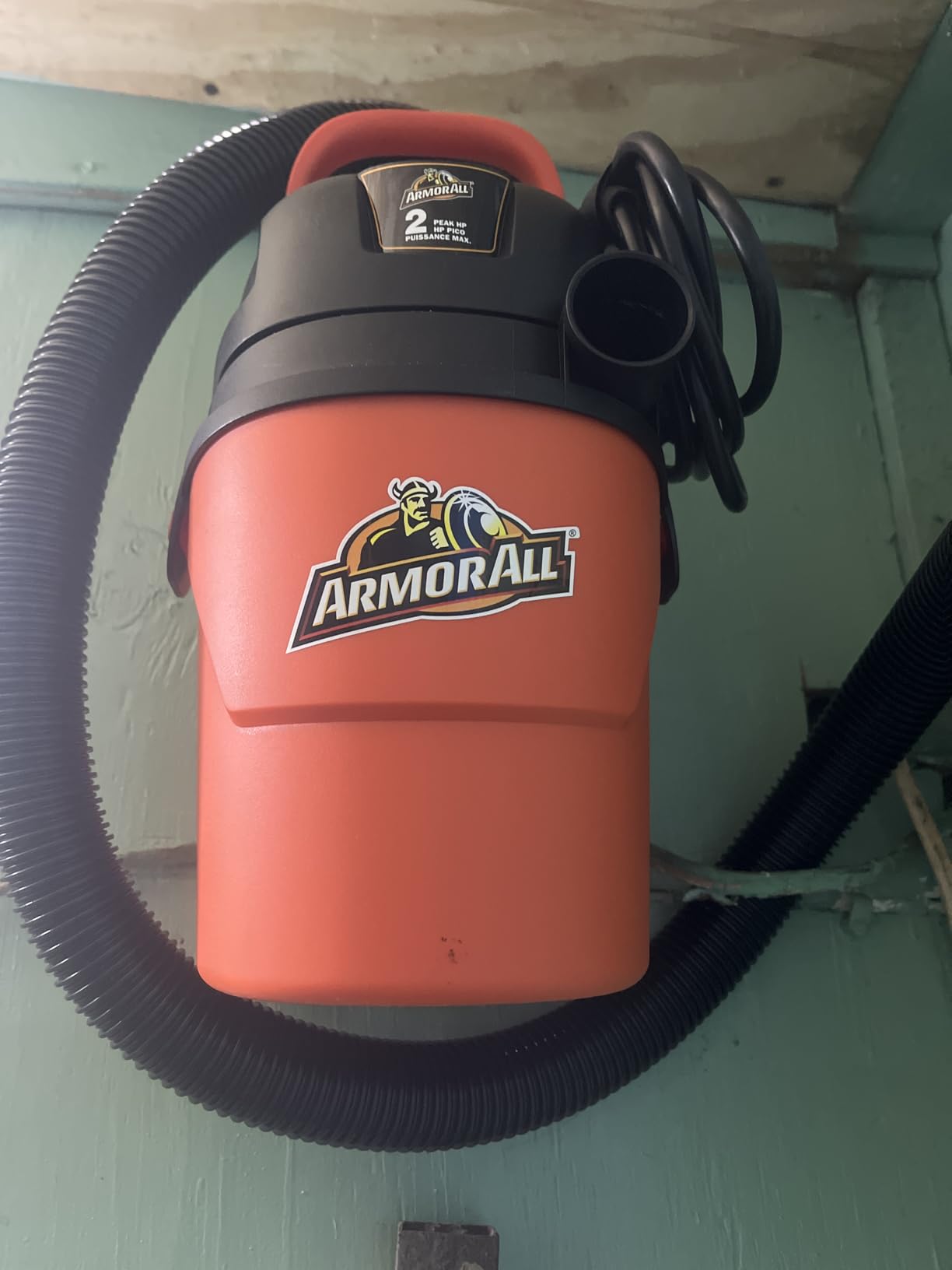 Armor All AA155 1.5-Gallon 2 Peak HP Portable Wet/Dry Vacuum, Orange customer photo 1