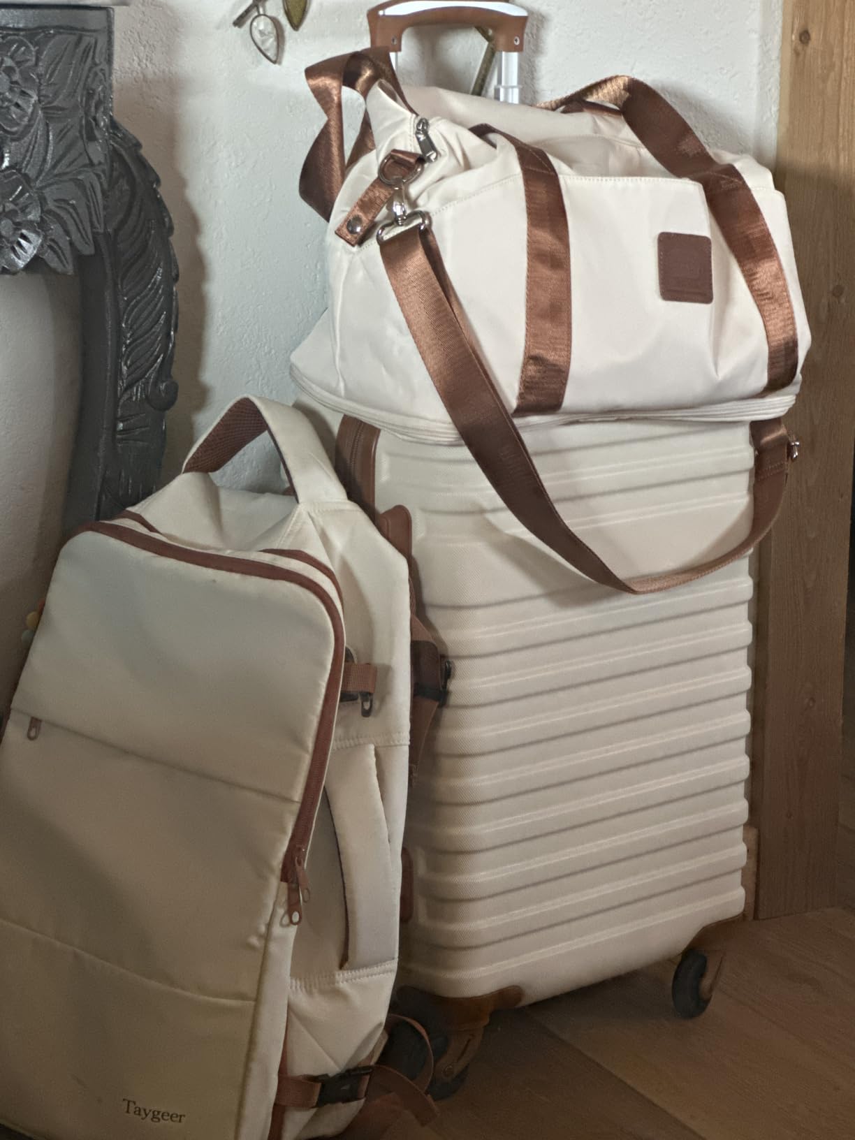 Coolife Luggage Sets Suitcase Set 3 Piece Luggage Set Carry On Hardside Luggage with TSA Lock Spinner Wheels (White, 3 piece set (DB/TB/20)) customer photo 1