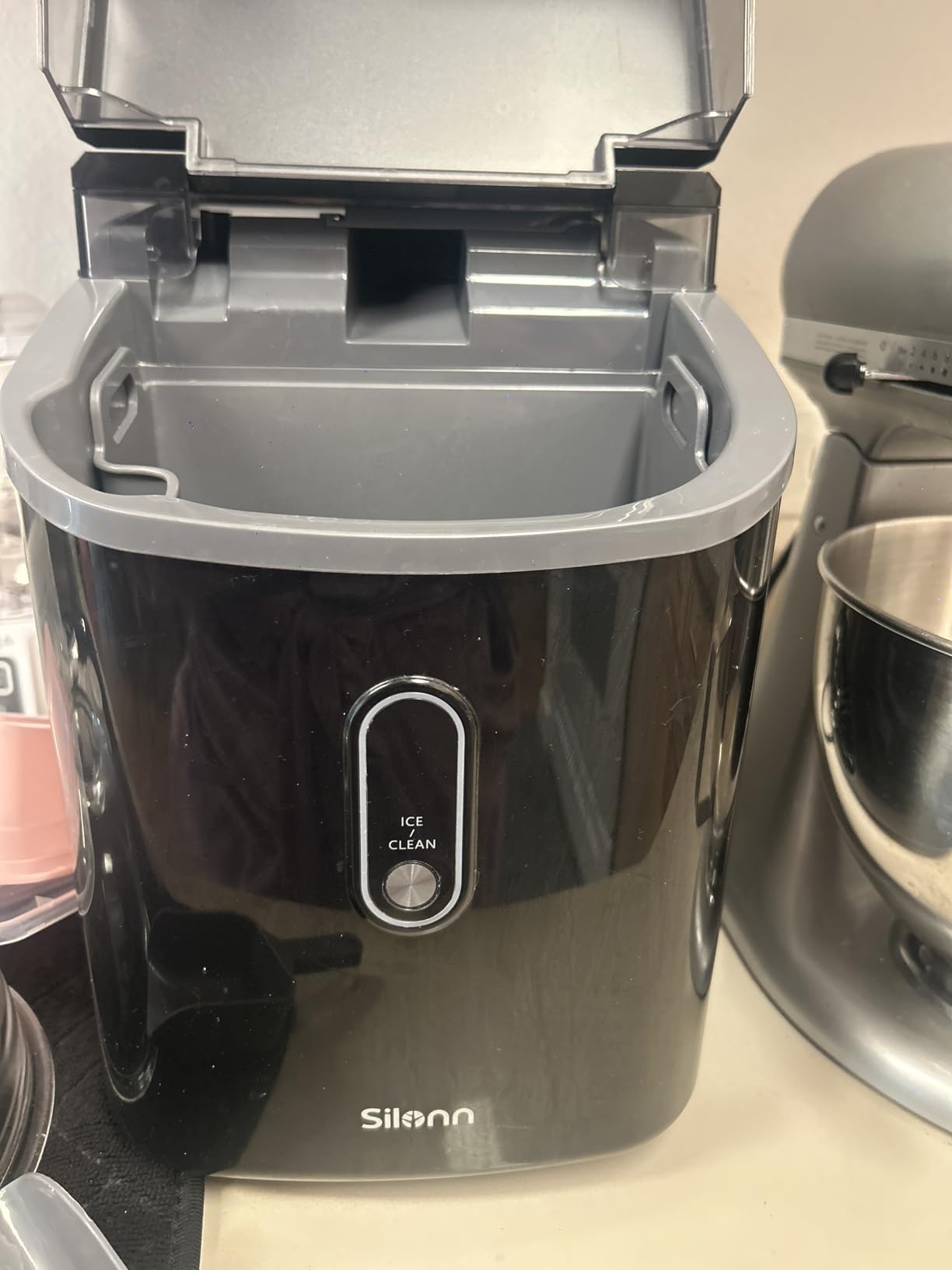 Silonn Ice Maker Countertop, Portable Ice Machine with Carry Handle, Self-Cleaning Ice Makers with Basket and Scoop, 9 Cubes in 6 Mins, 26 lbs per Day, Ideal for Home, Kitchen, Camping, RV customer photo 1