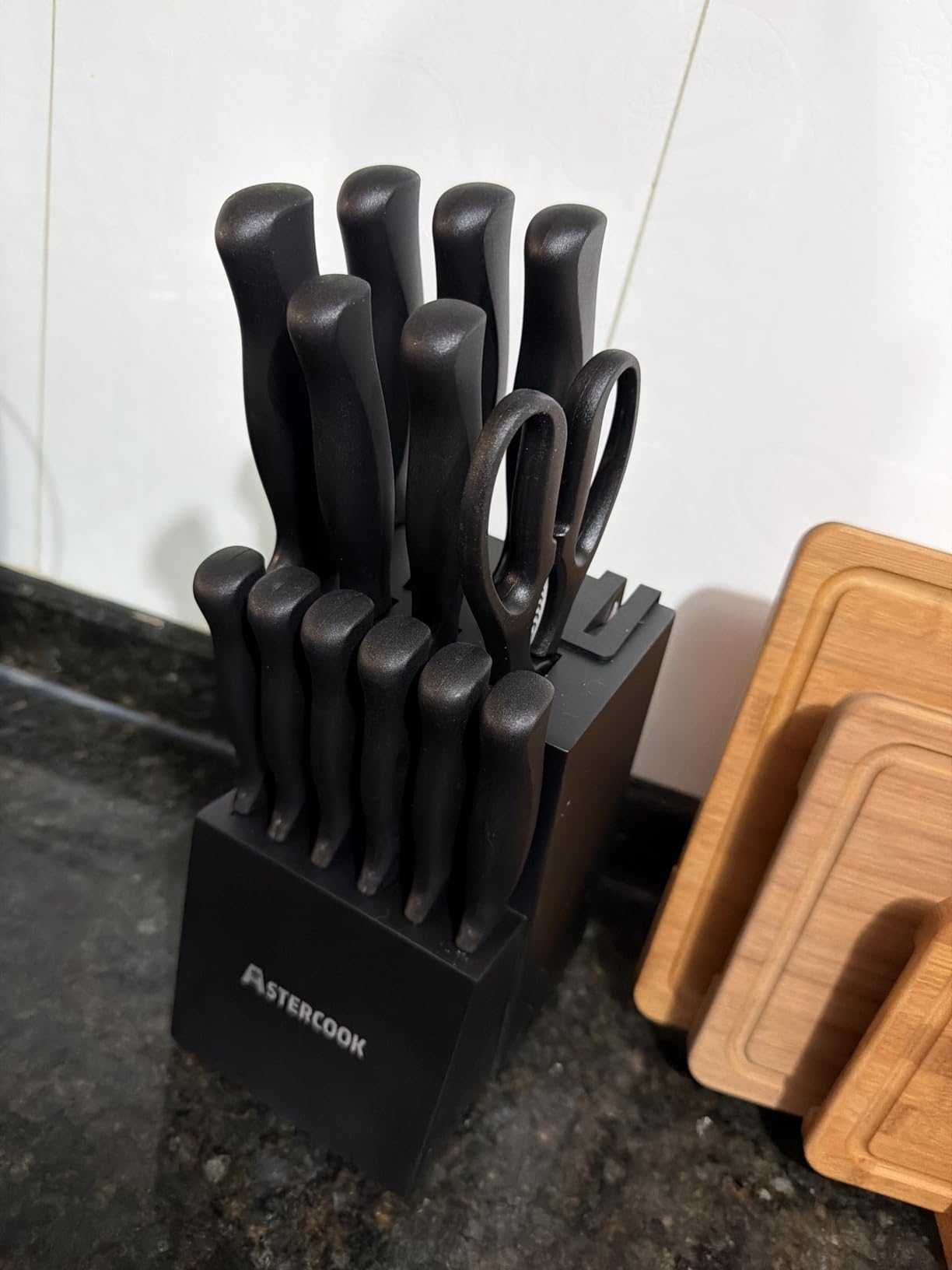 Astercook Knife Set for Kitchen with Block and Sharpener 15pcs German customer photo 1