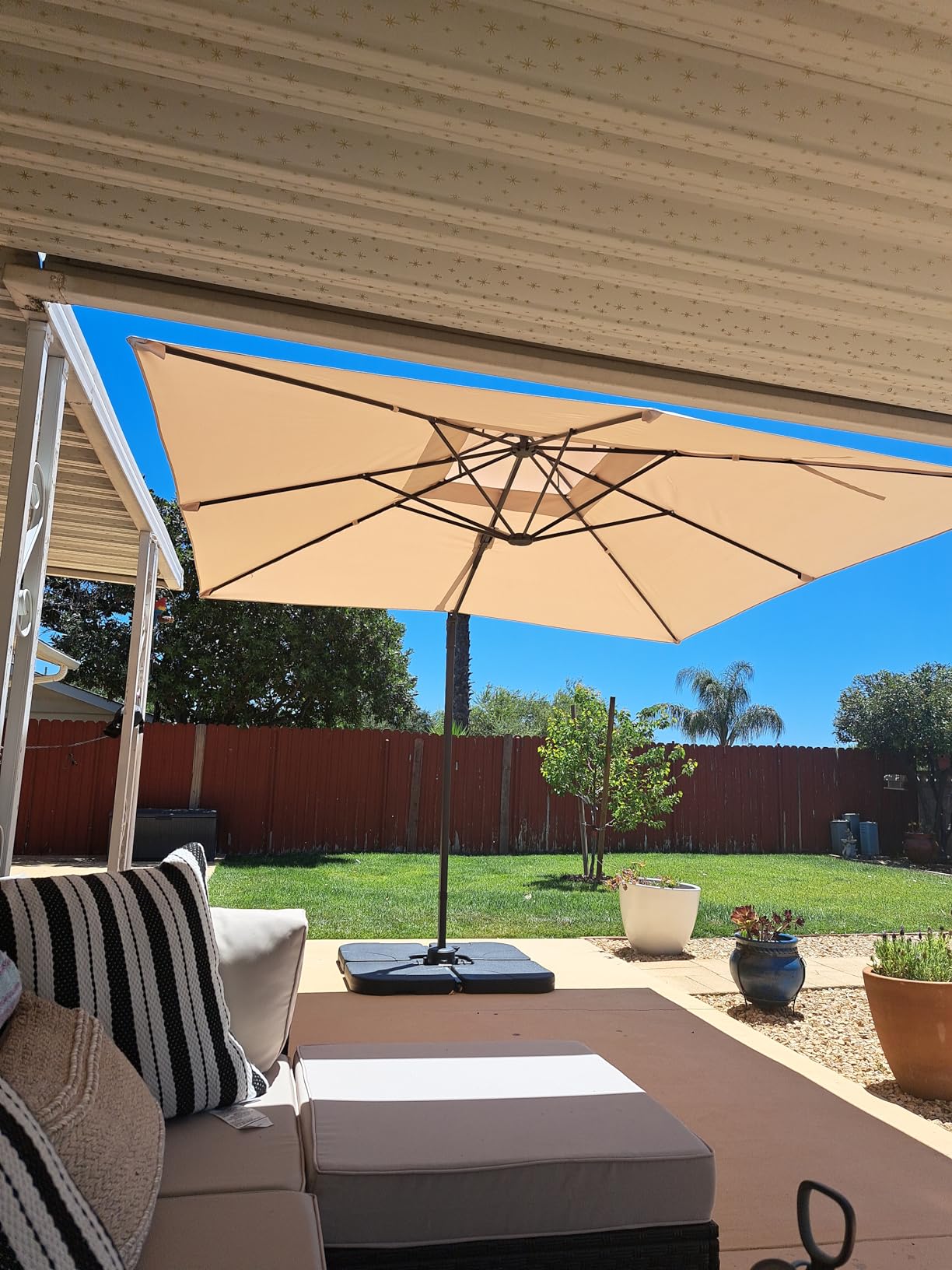 Tangkula 9.5 FT Cantilever Patio Umbrella, Outdoor Square Offset Umbrella with 360 Degree Rotation, Double Top Heavy Duty Patio Hanging Umbrella with Cross Base for Garden Deck Pool Backyard (Tan) customer photo 1