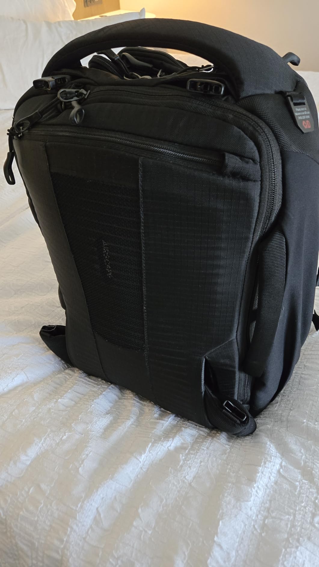Osprey Sojourn Porter 46L Travel Backpack - Carry-On Compliant Luggage with StraightJacket Compression and Padded Laptop Sleeve customer photo 2