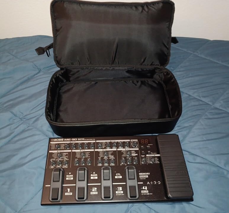 BOSS ME-90 Guitar Multi-Effects Processor with 11 AIRD Amp Models, 60 Effects, 8 Multi-Function Footswitches and Expression Pedal customer photo 1