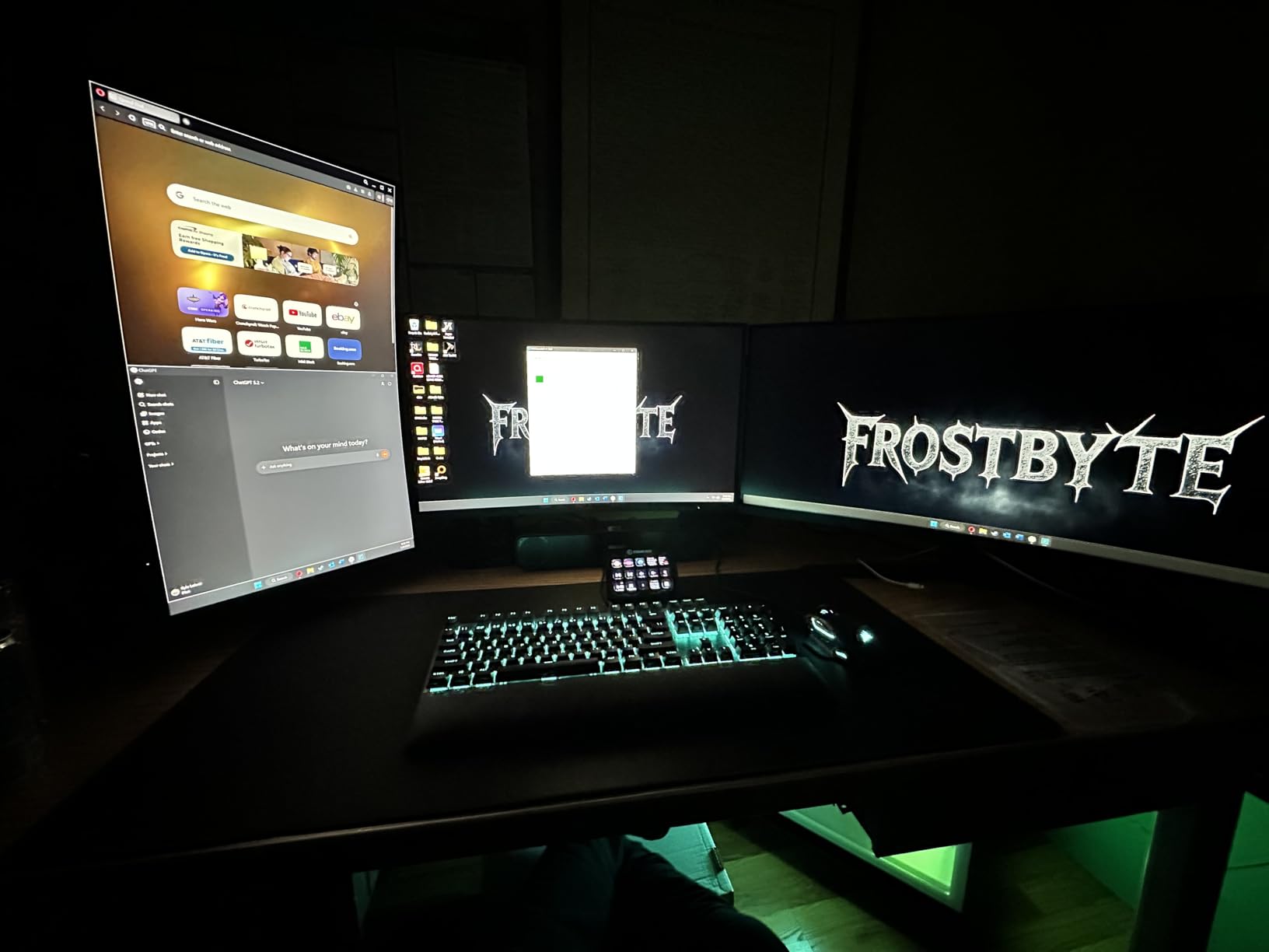 Corsair Darkstar Wireless RGB MMO Gaming Mouse customer photo 1