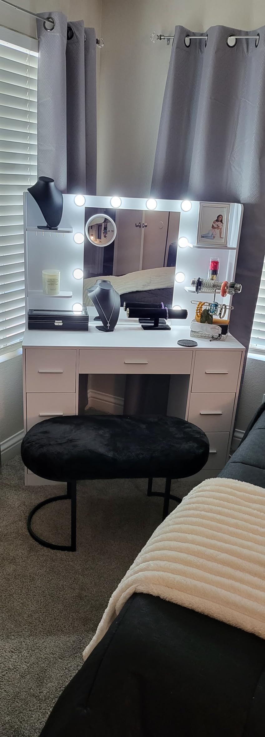Quimoo Large Vanity Desk with LED Lighted Mirror & Power Outlet, Makeup Vanity Table with 7 Drawers, 4 Shelves and 5 Hooks, Vanity Table, Vanity Desk Set for Bedroom, Bathroom, White customer photo 2