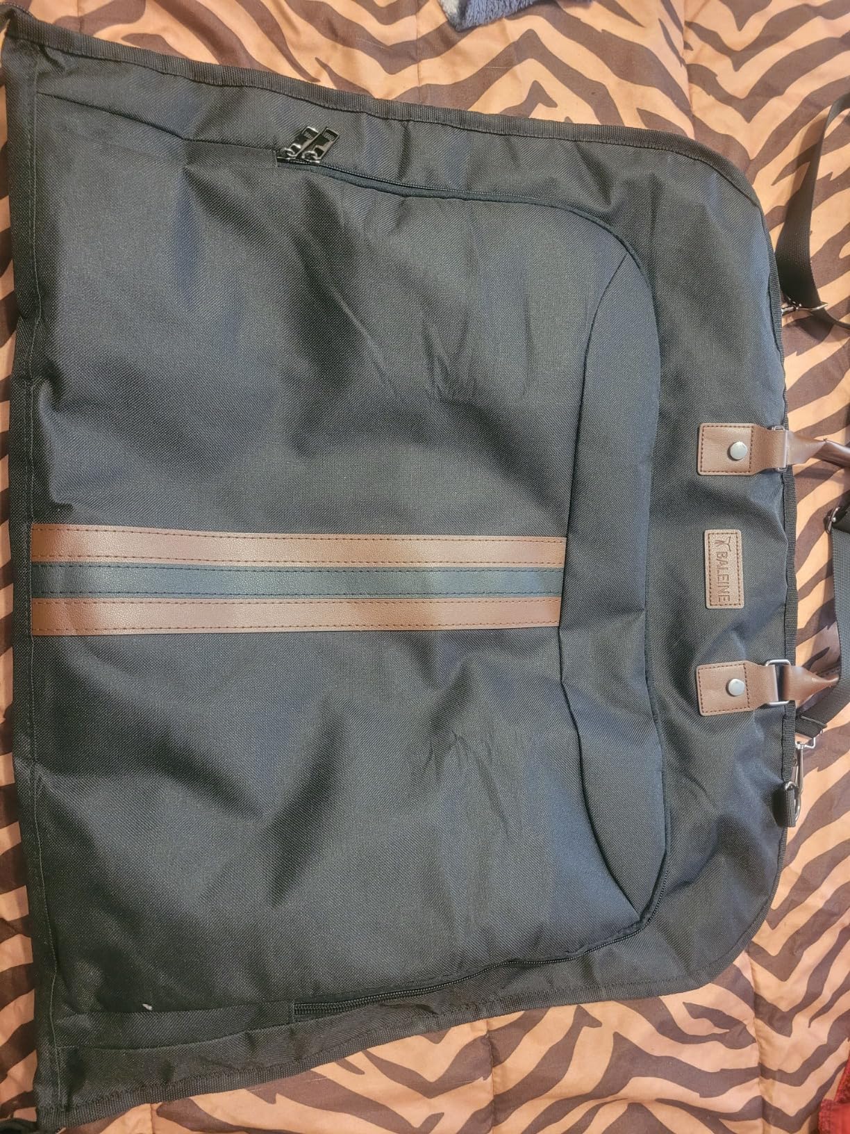 Travel Garment Bag, Travel Suit Bag for Men, Water Resistant Carry on Garment Bag for Hanging Clothes, Garment Duffel Bag for Travel Business (Black) customer photo 2
