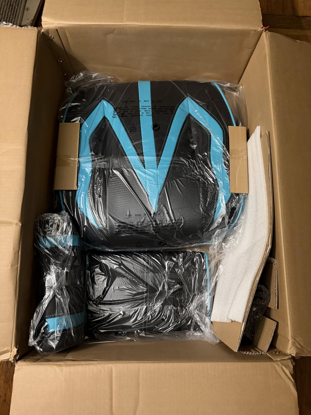 Vonesse Gaming Chairs for Adults, Gaming Chairs with Footrest and Massage, Reclining Computer Chair for Heavy People,Big and Tall Ergonomic Gamer Chair with Lumbar Pillow(Teal/Cyan) customer photo 1