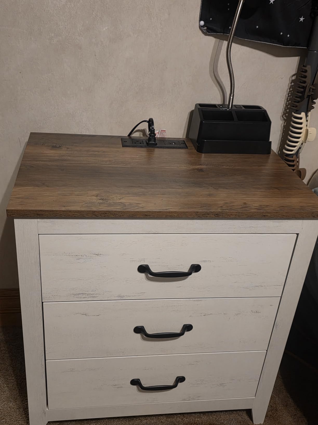 VASAGLE LIRY Collection - Farmhouse Nightstands with Charging Station, Set of 2 Bedside Tables, Side Tables with Drawer, Open Compartment, for Bedroom, Rustic White and Honey Brown ULET859K41 customer photo 1