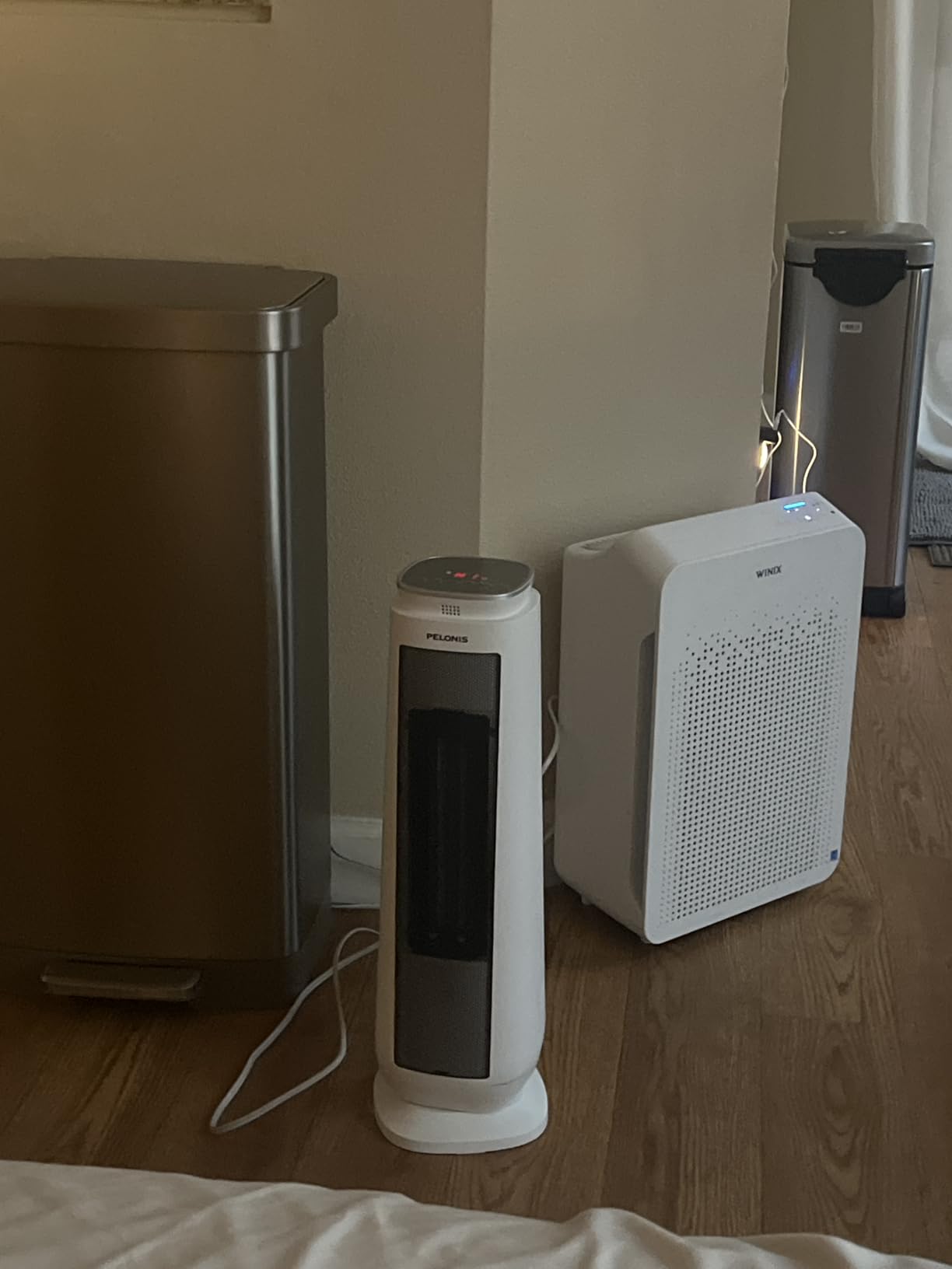 PELONIS Oscillating Ceramic Tower Indoor Space Heater for Home with Oscillation, Programmable Thermostat & ECO Mode, 12H Timer & Remote Control, Safety Protection, 23 Inches, 1500W, PHF15RSAPH23 customer photo 1
