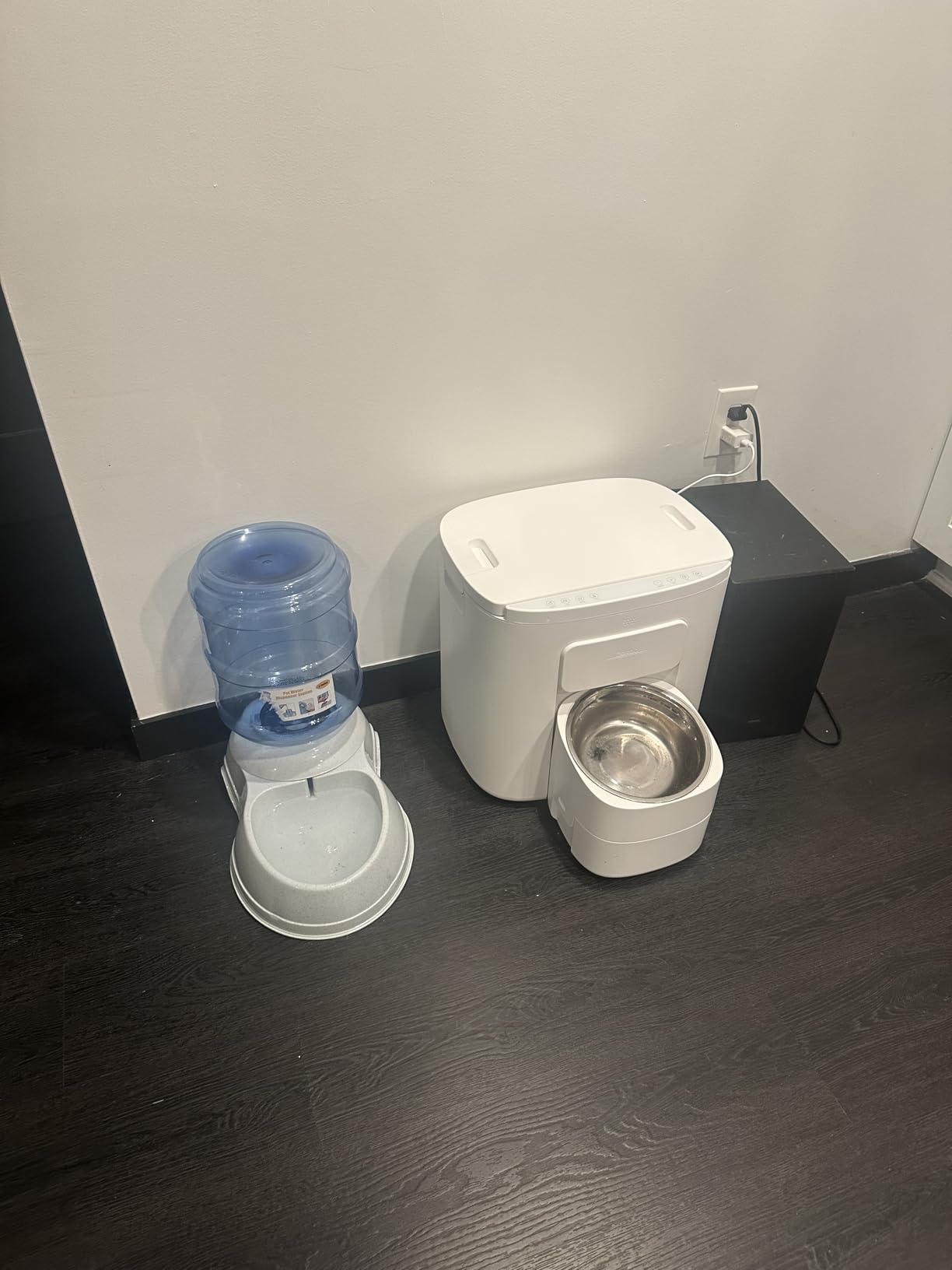 Automatic Dog Feeder for Large Breed, 15L/ 63Cups Vacuum-Sealed Airtight 100% Fresh Timed Home Auto Pet Feeder, Anti-Clog Pet Food Dispenser, 2-22mm Kibble, Voice Record, Dual Power, Stainless Steel customer photo 1