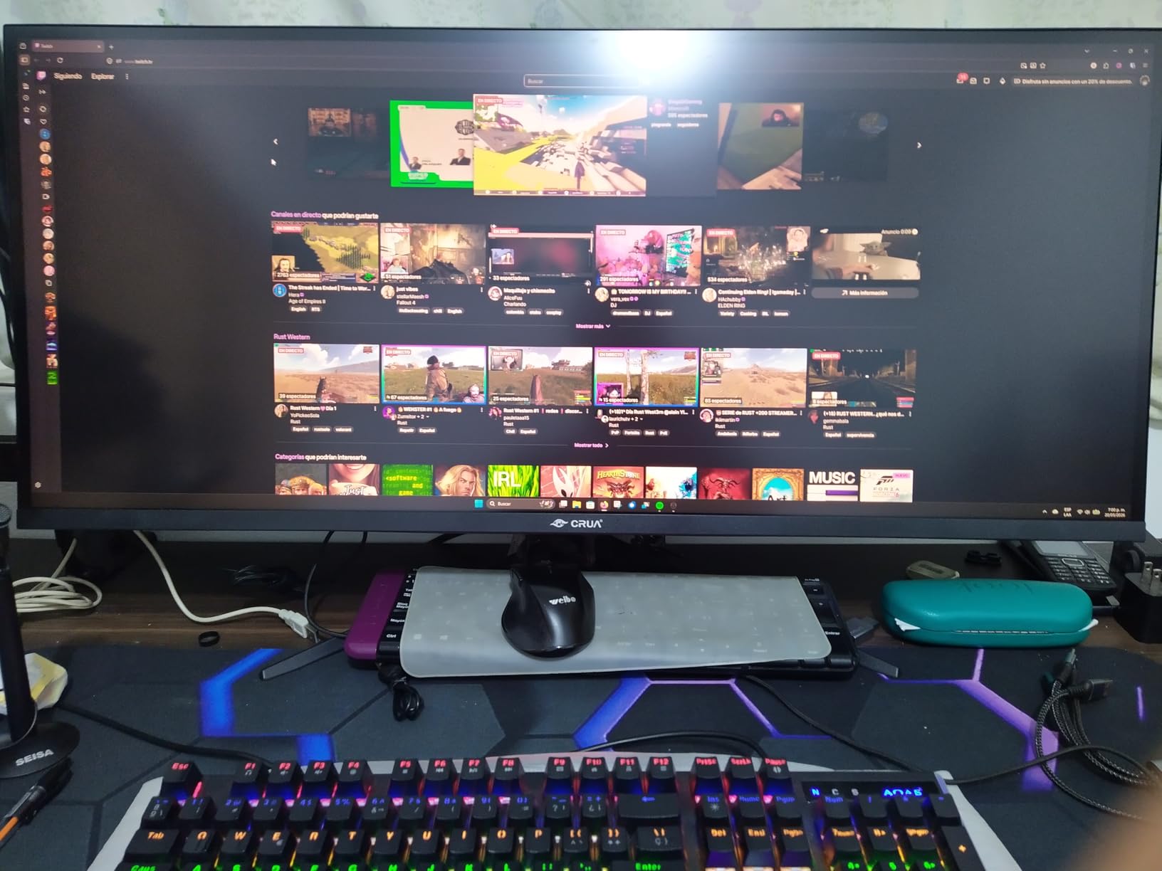 CRUA 24.5Inch Gaming Monitor 165Hz/180Hz, FHD(1920x1080P) 120% sRGB Computer Monitor, Height/Pivot/Swivel/Tilt Adjustable Vertical Monitor, Support FreeSync, DP,HDMI, Wall Mount (75mmX75mm) customer photo 1