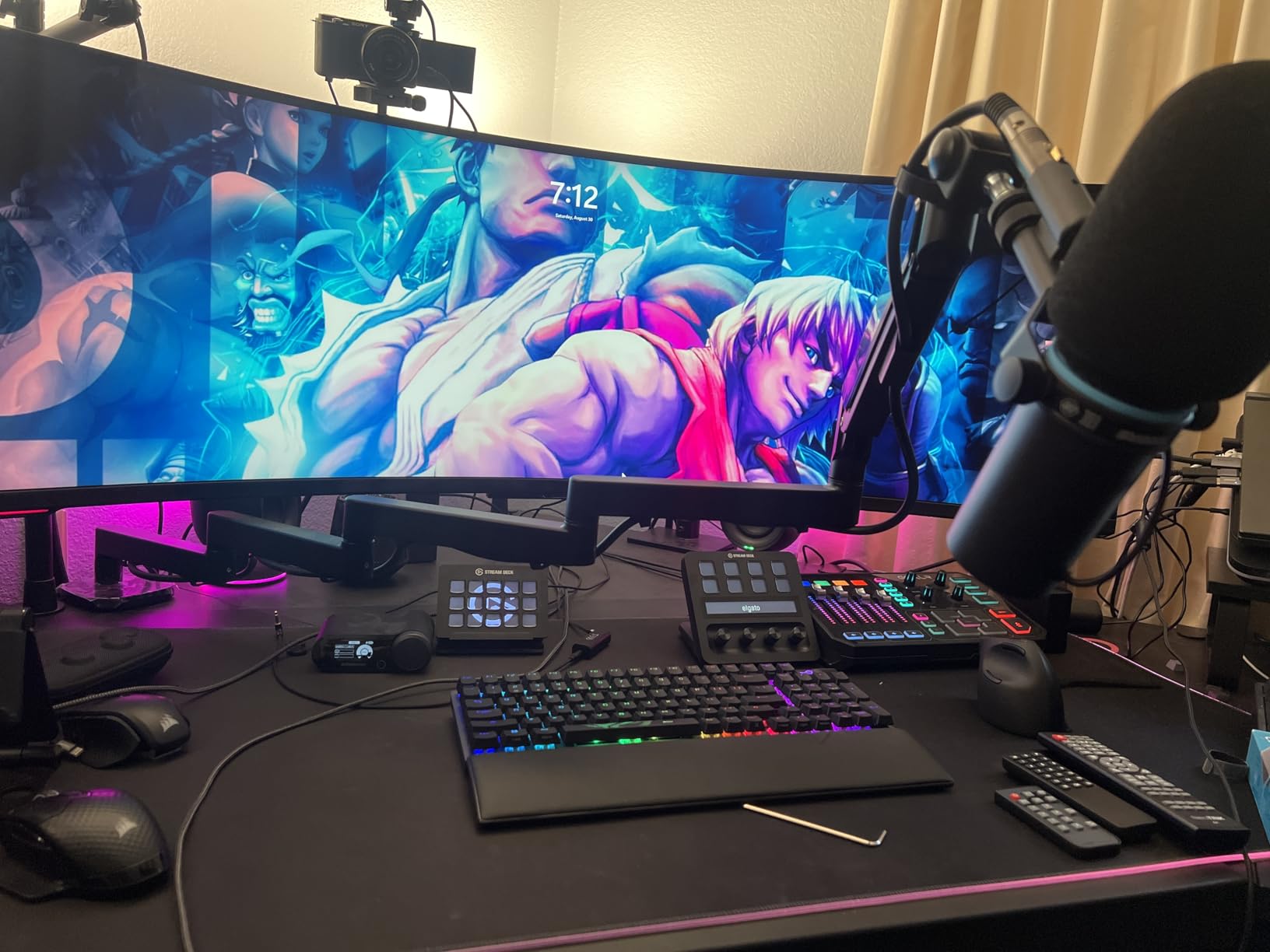 Neewer Low Profile Mic Arm Desk Mount, 360 Degree Swivel Boom Arm with Pneumatic Damping Adjustable, Cable Management, Compatible with Shure MV7 SM7B Blue Yeti Gaming Streaming Podcast Microphone - MS002 customer photo 2