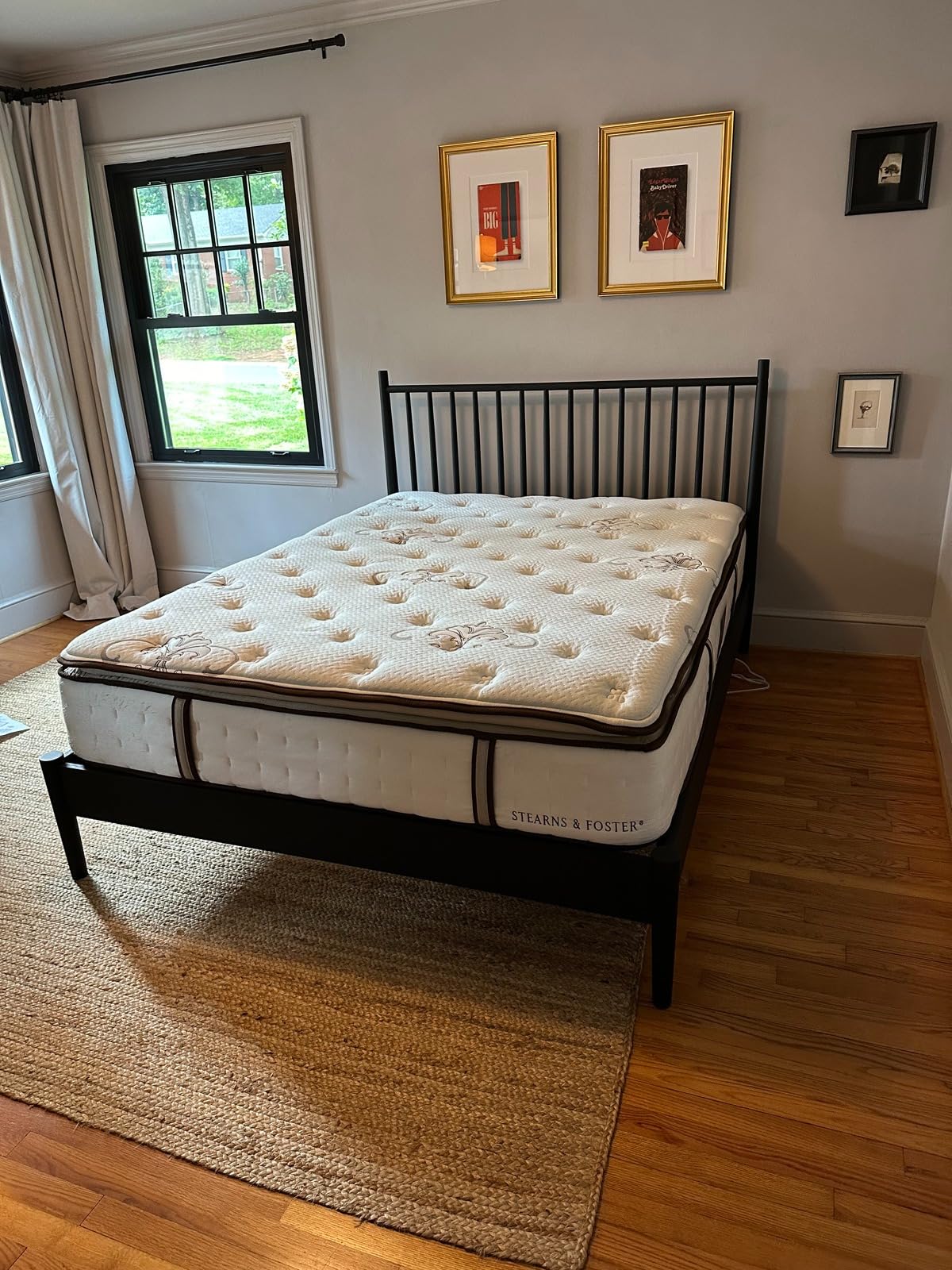NTC Inno Wooden Bed Frame with Headboard, Solid Oak and Rubber Wood Foundation with Silent Slats and Wood Central Supports, 1000 Lb Capacity, Effortless Assembly, King - Burnt Black customer photo 1