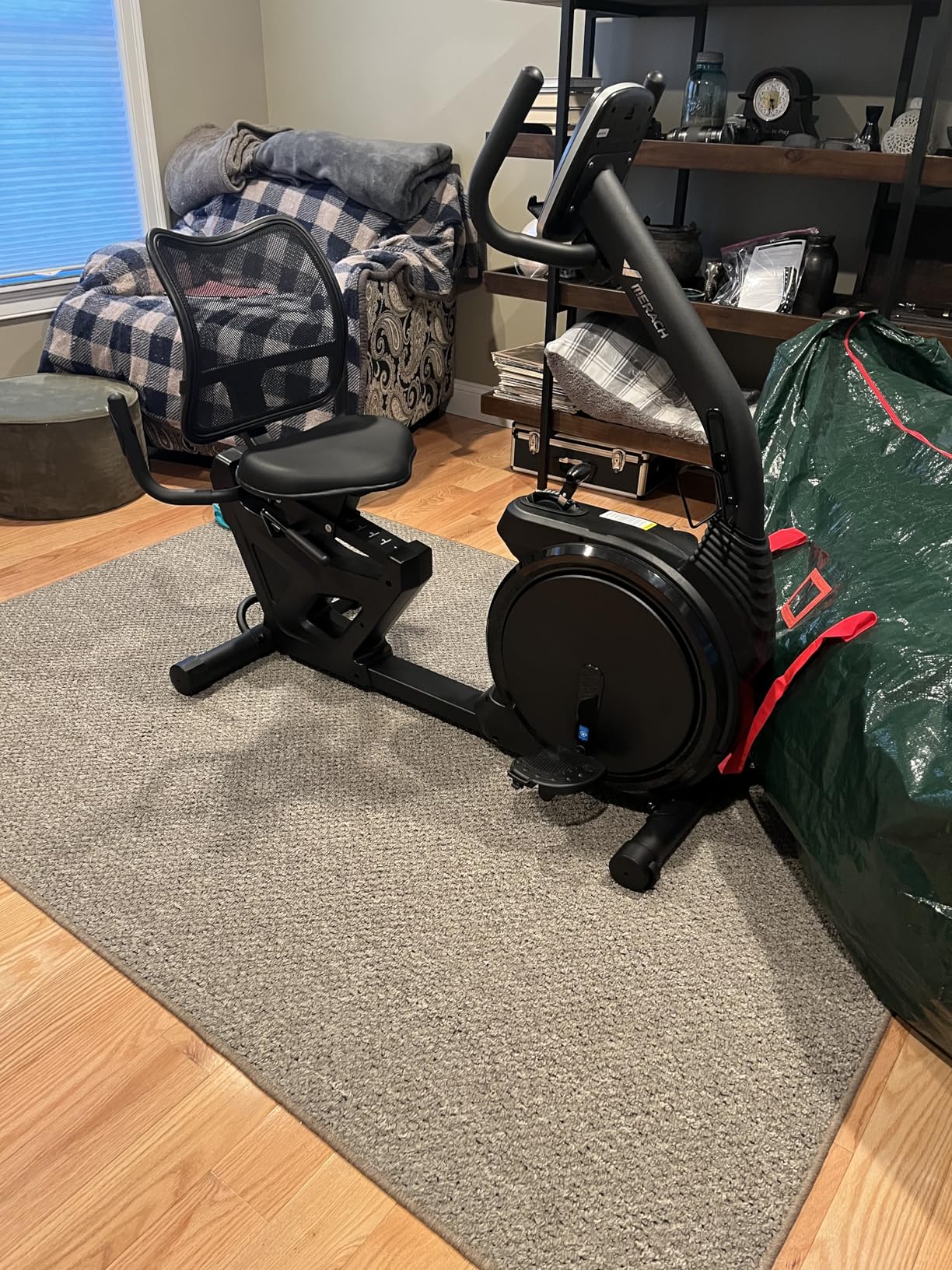 MERACH Recumbent Exercise Bikes for home, Light Commercial High-end Recumbent Bike for Seniors Adults, Magnetic Recumbent Exercise Bike with Smart Bluetooth and Exclusive App, LCD, Heart Rate Handle customer photo 1