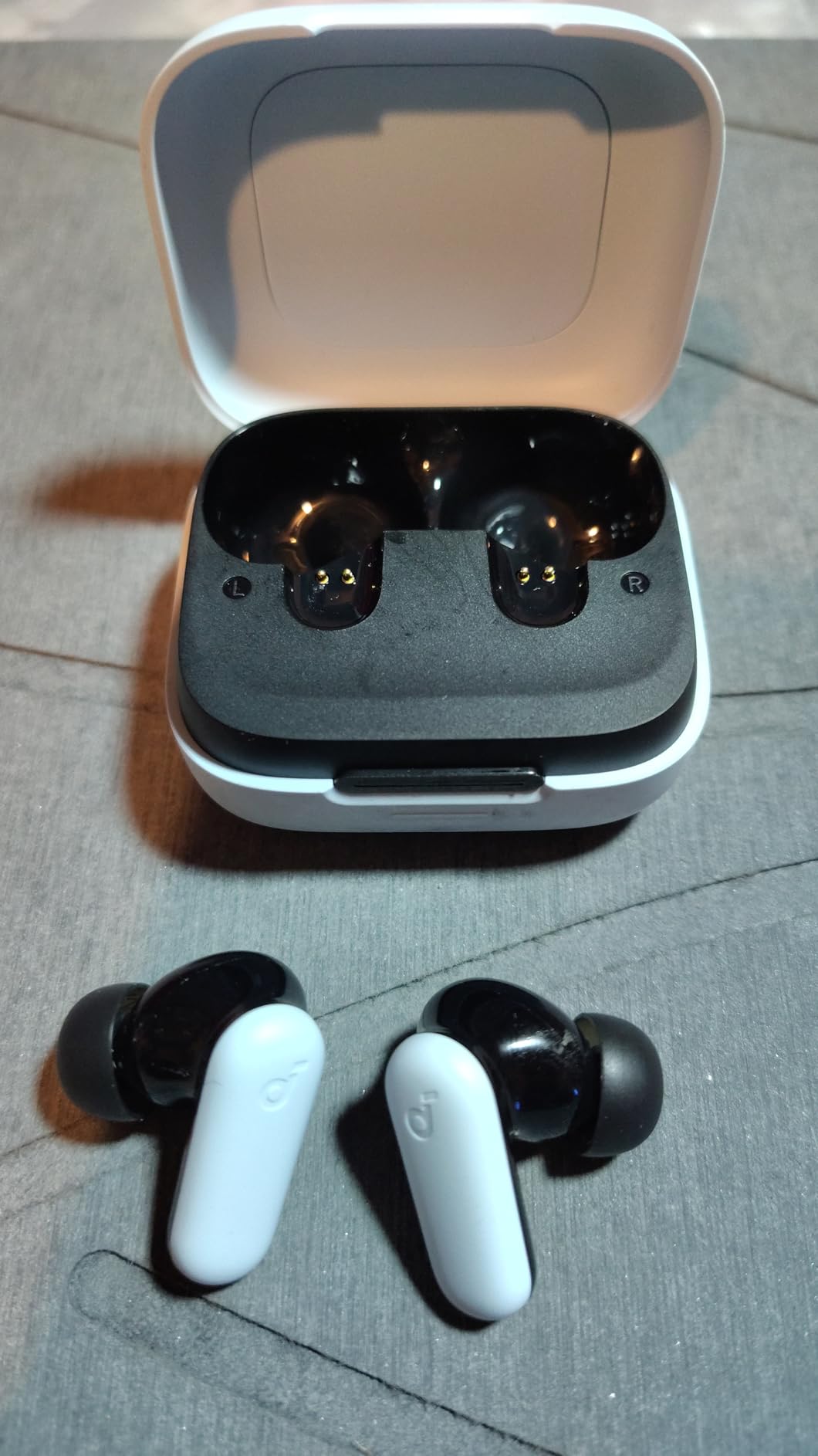 Soundcore P30i by Anker Noise Cancelling Earbuds, Hands-Free Viewing customer photo 1